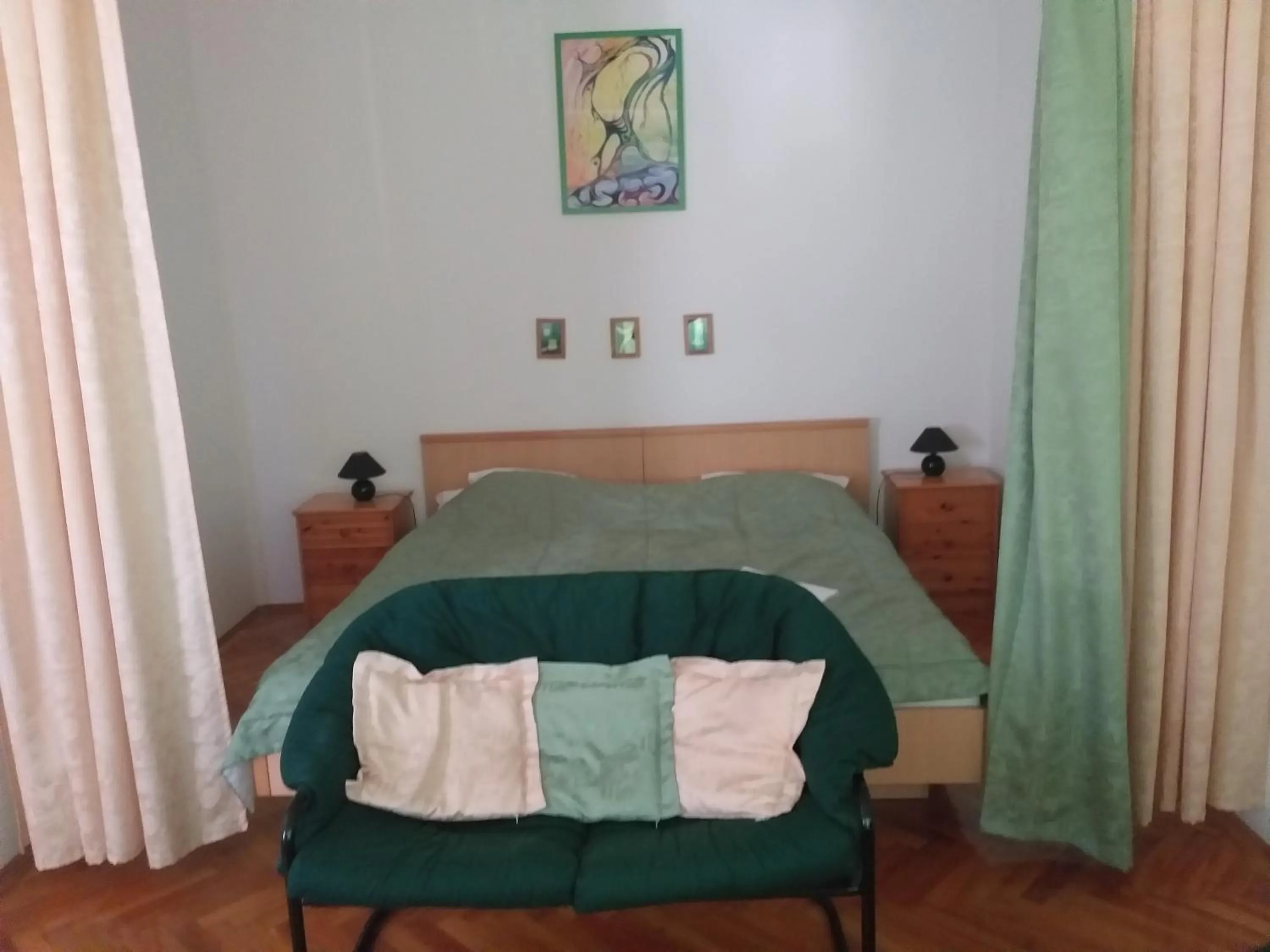 Bed in Leier Business Hotel