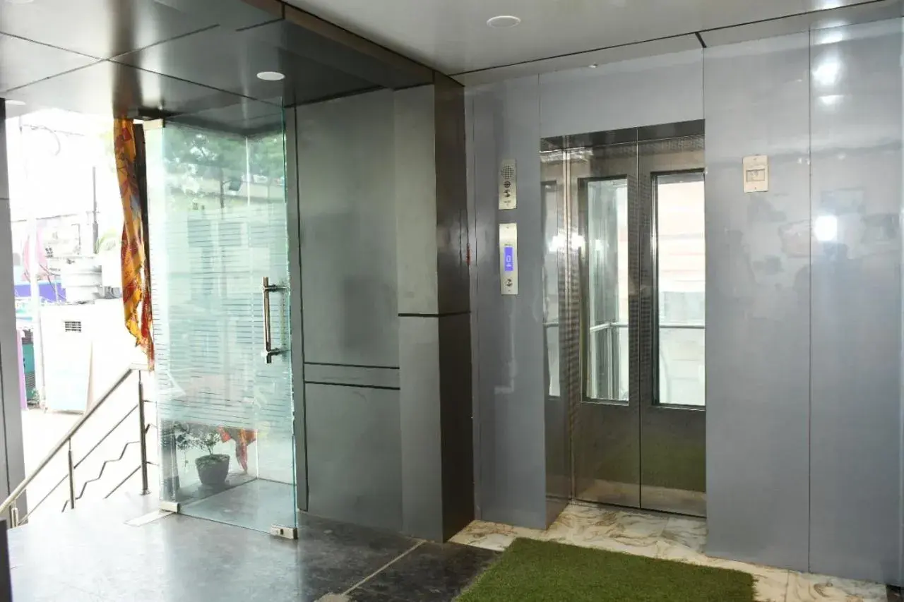 Facade/entrance in Hotel Tridev Grand Facade/entrance in Hotel Tridev Grand