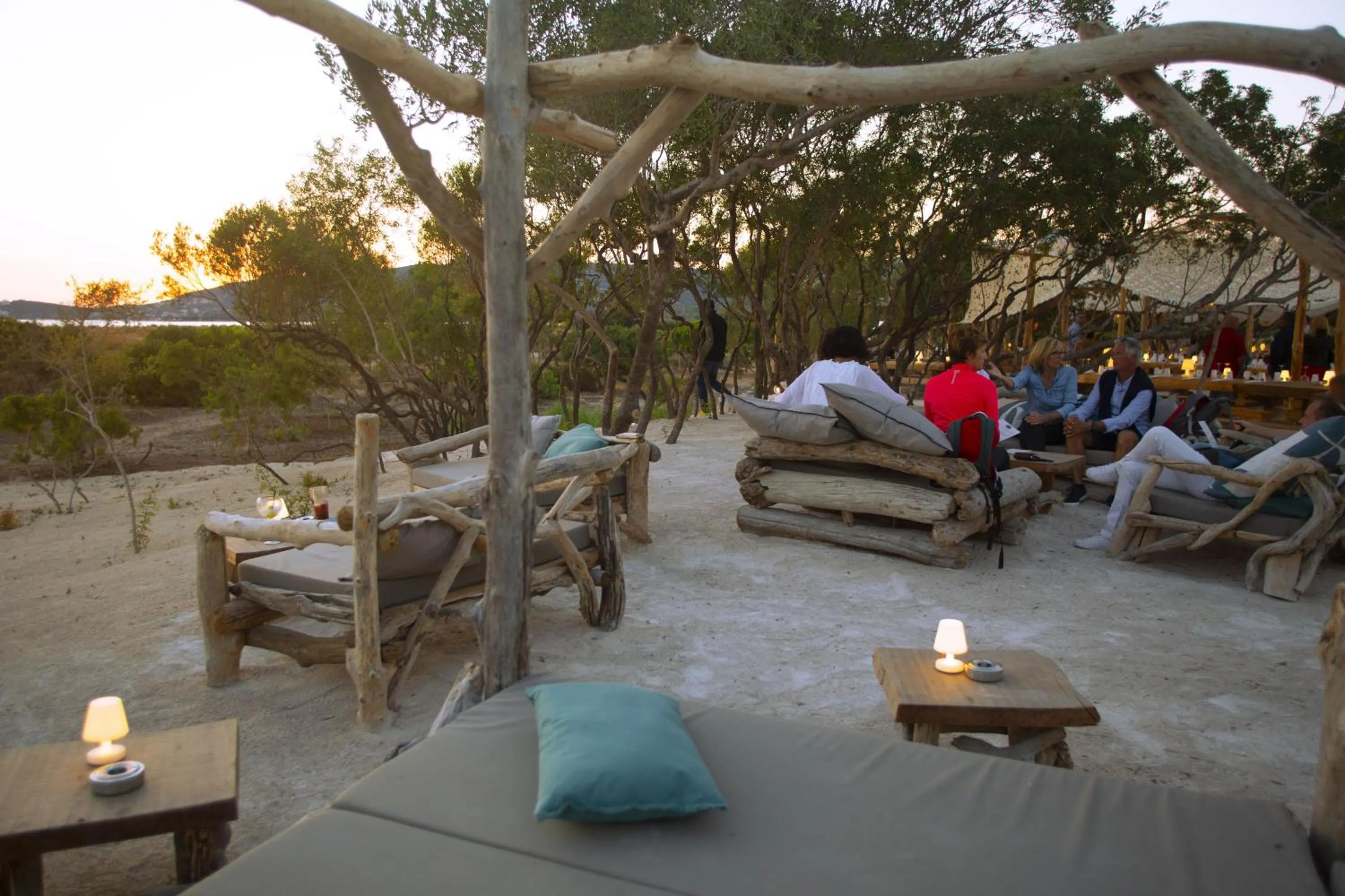 Restaurant/places to eat in Le Golfe