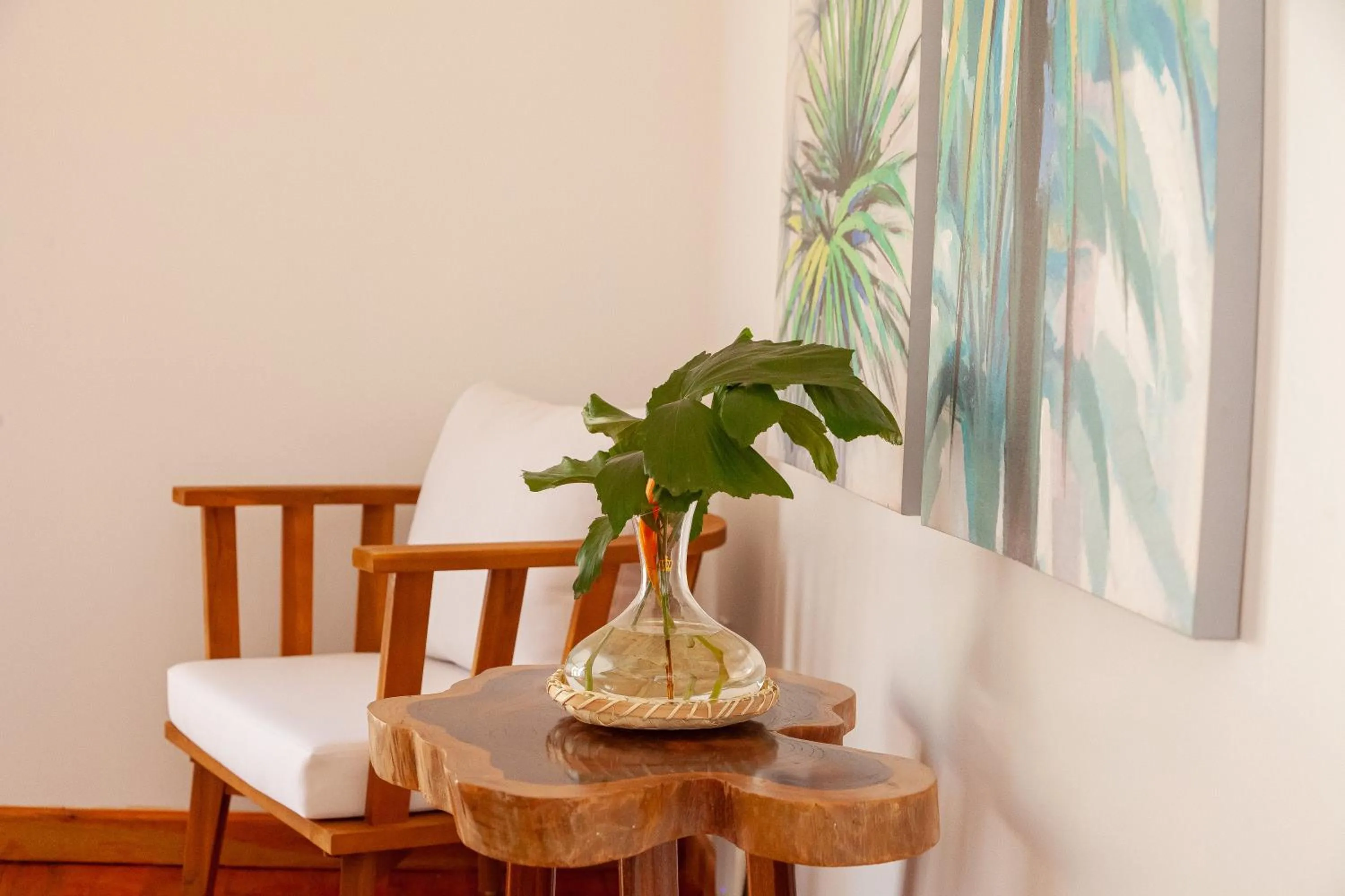 Decorative detail in Angeli Gardens Boutique Hotel