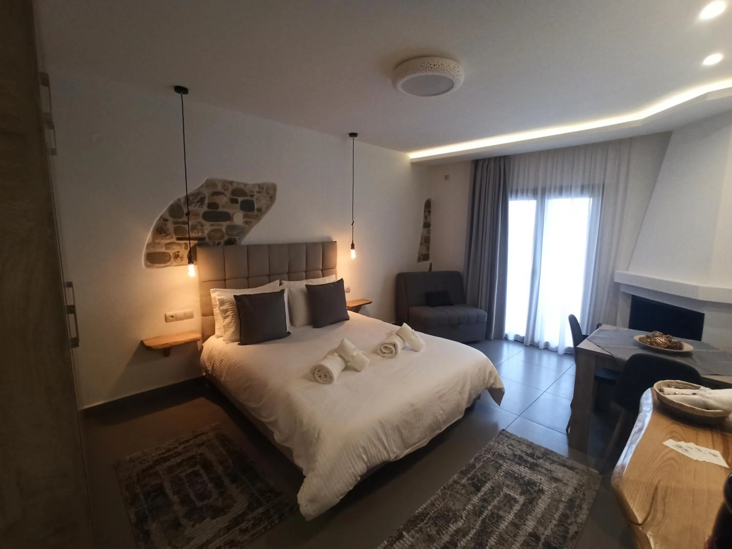 Bed in Aelia Mount Suites