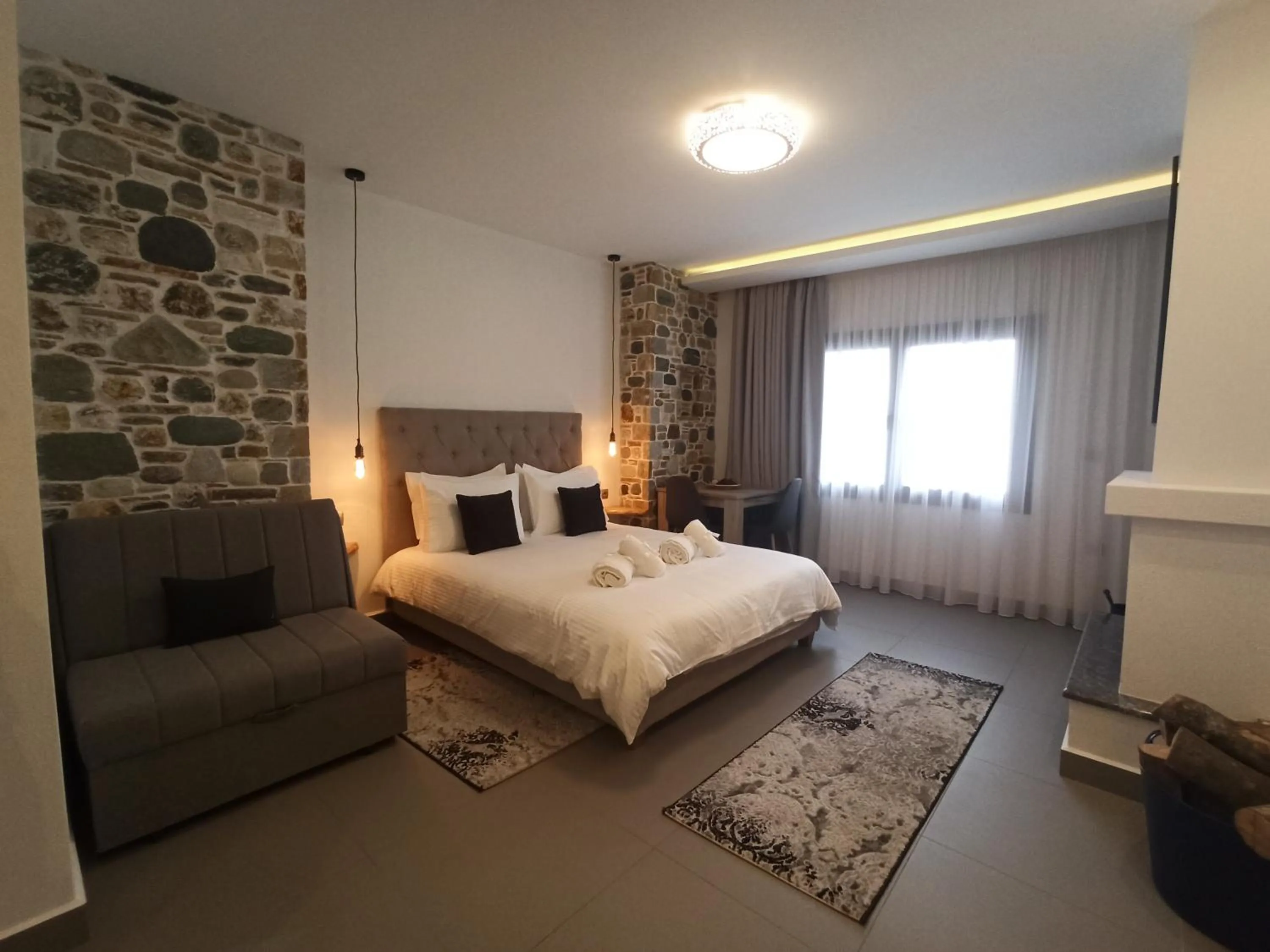 Bed in Aelia Mount Suites