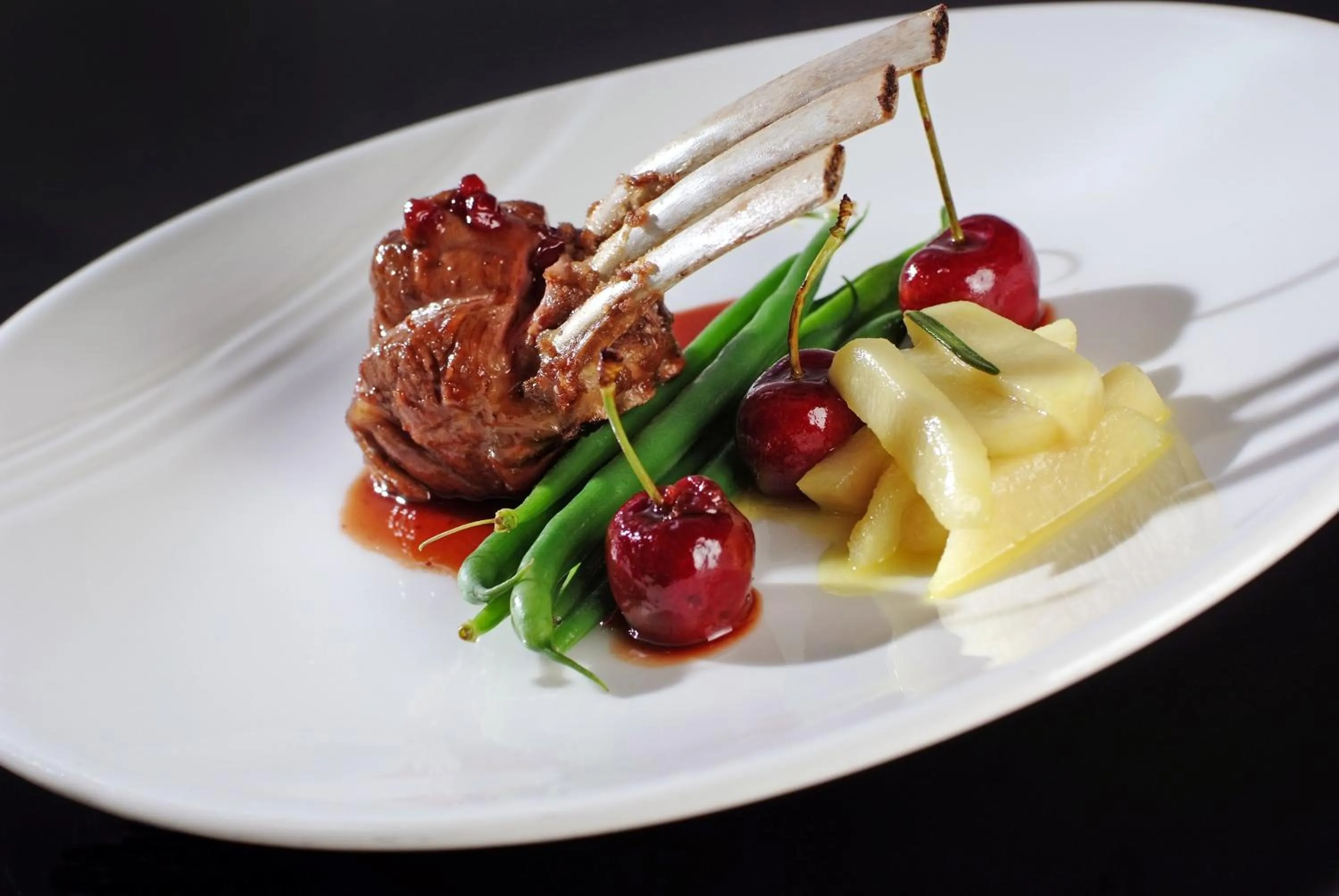 Food and drinks in Restaurant & Design Hotel Noem Arch