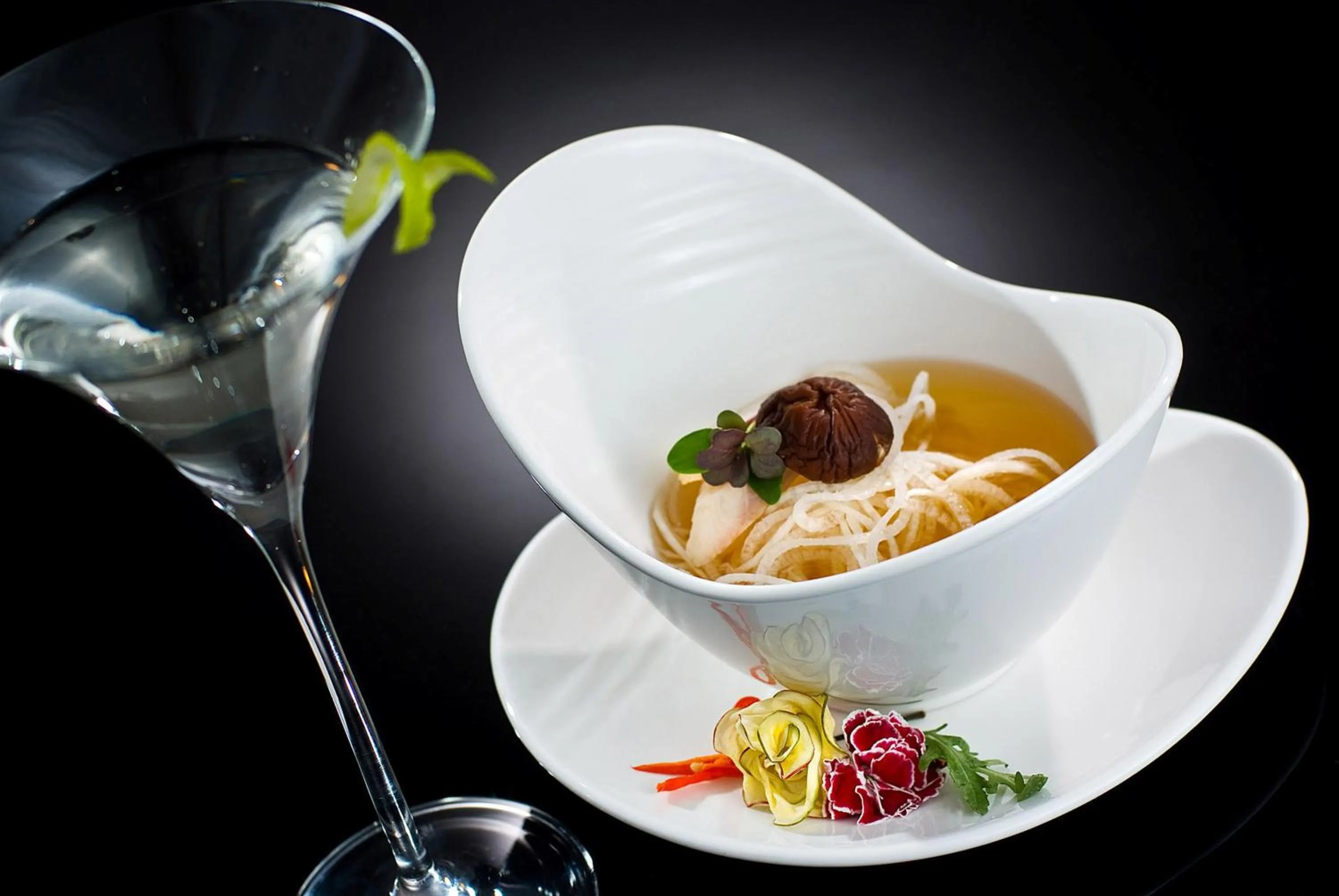 Food and drinks in Restaurant & Design Hotel Noem Arch