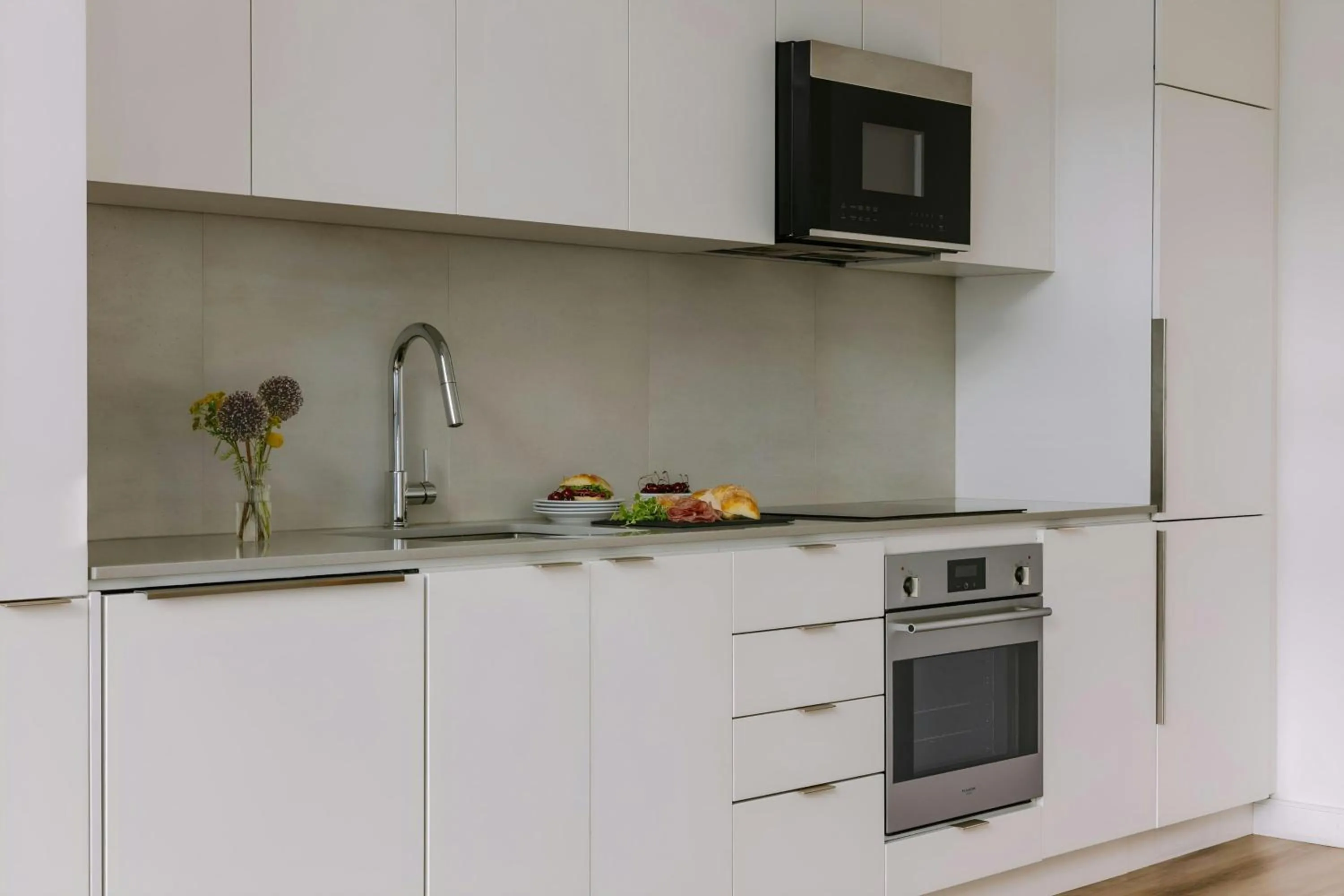 Kitchen or kitchenette in Sonder by Marriott Bonvoy Maisonneuve Apartments Downtown