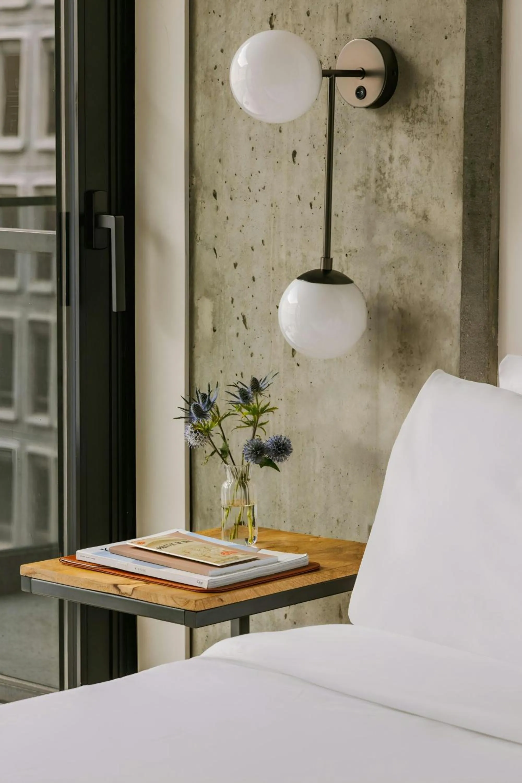 Bedroom, Bed in Sonder by Marriott Bonvoy Maisonneuve Apartments Downtown