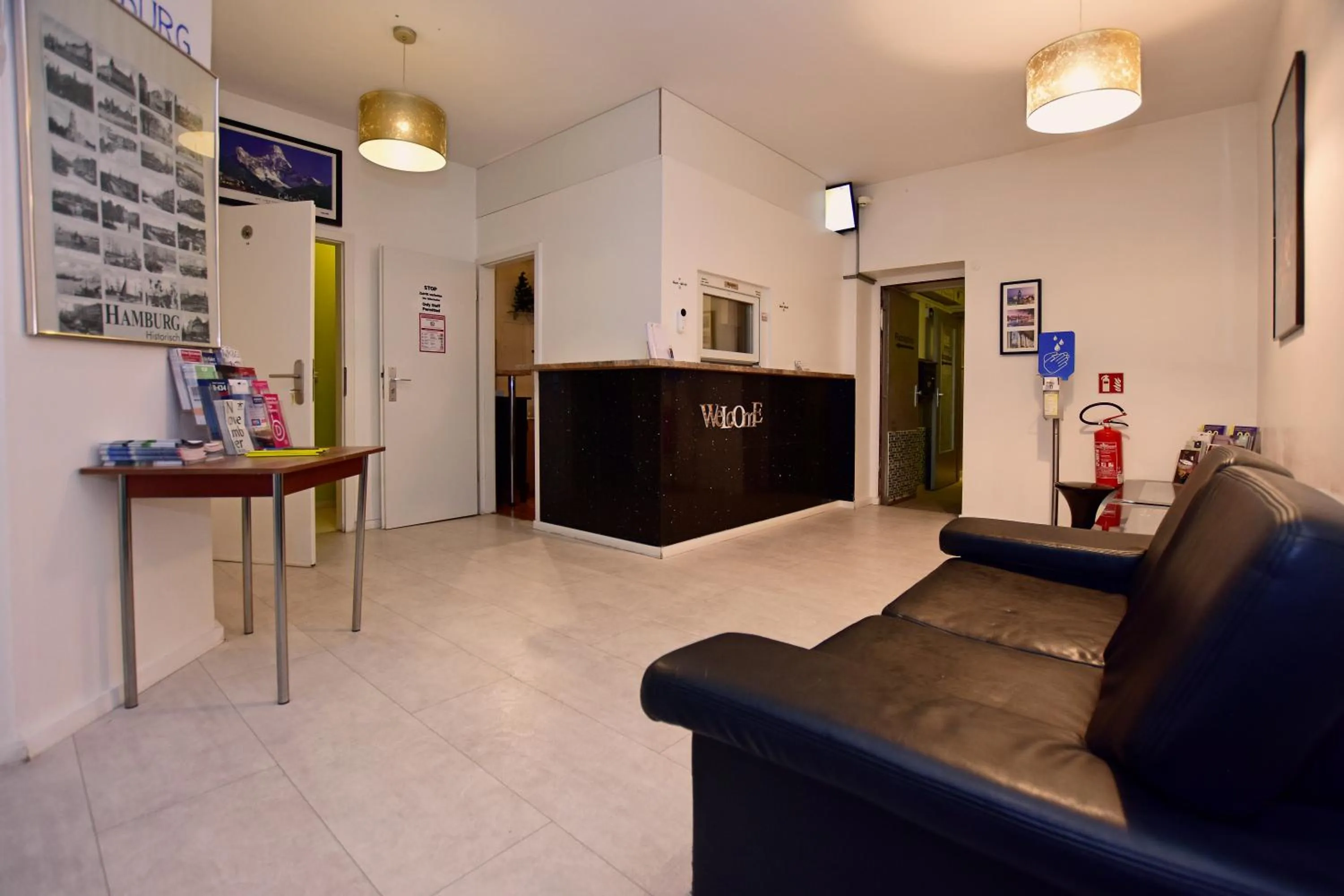 Seating area in Ambiente by Next Inn