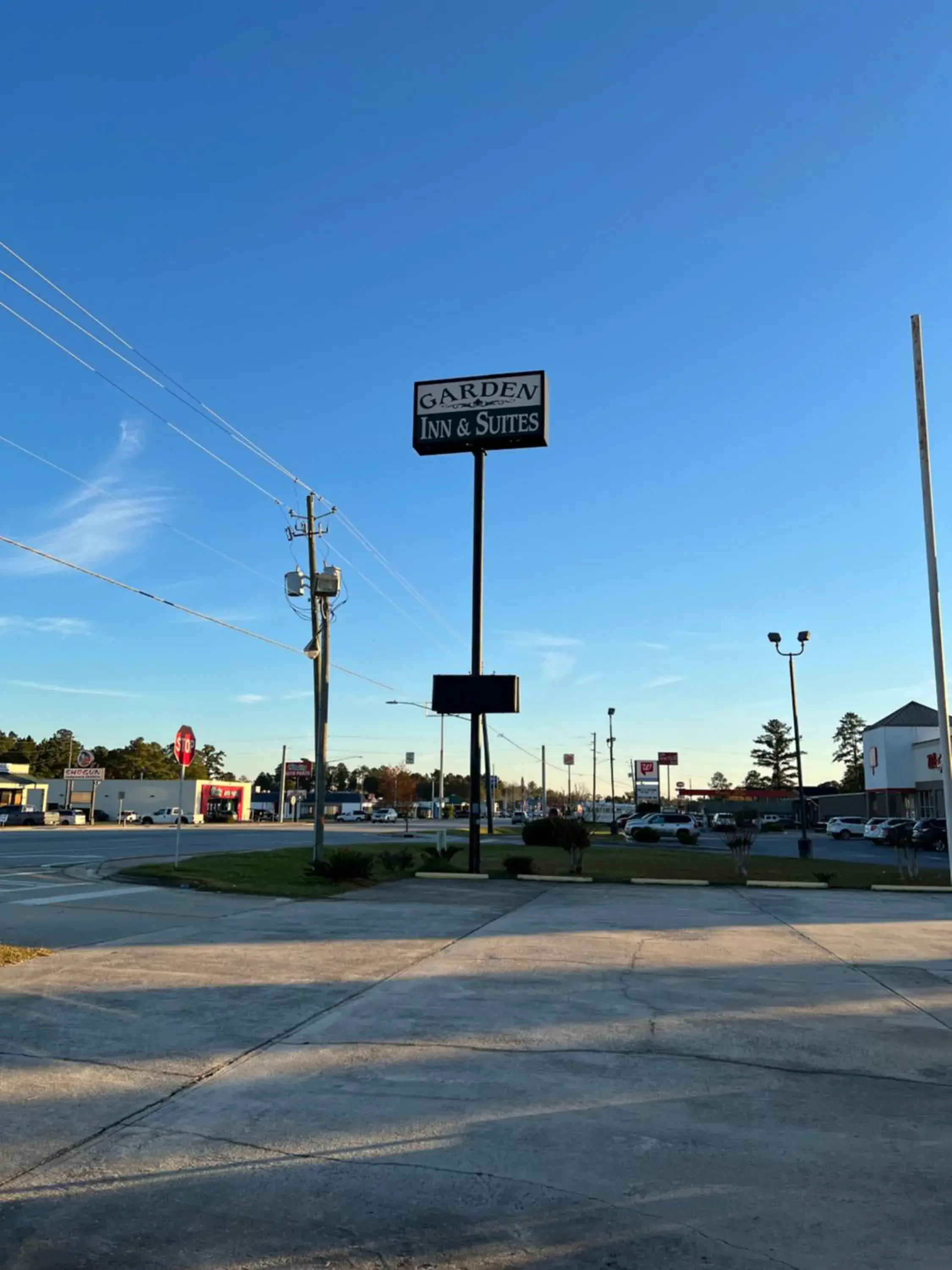 Area and facilities in Garden Inn & Suites Area and facilities in Garden Inn & Suites