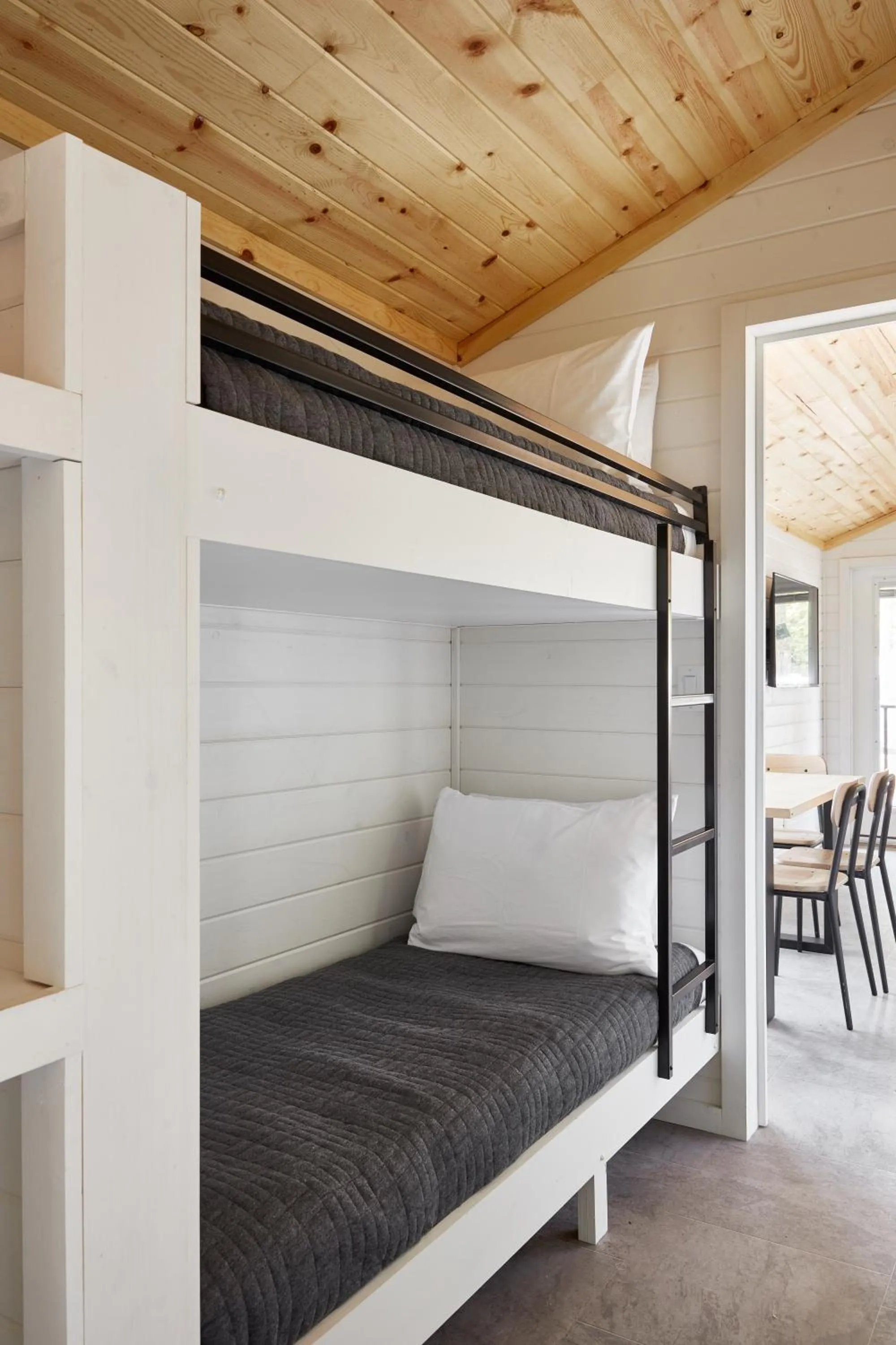 bunk bed, Bed in AutoCamp Catskills