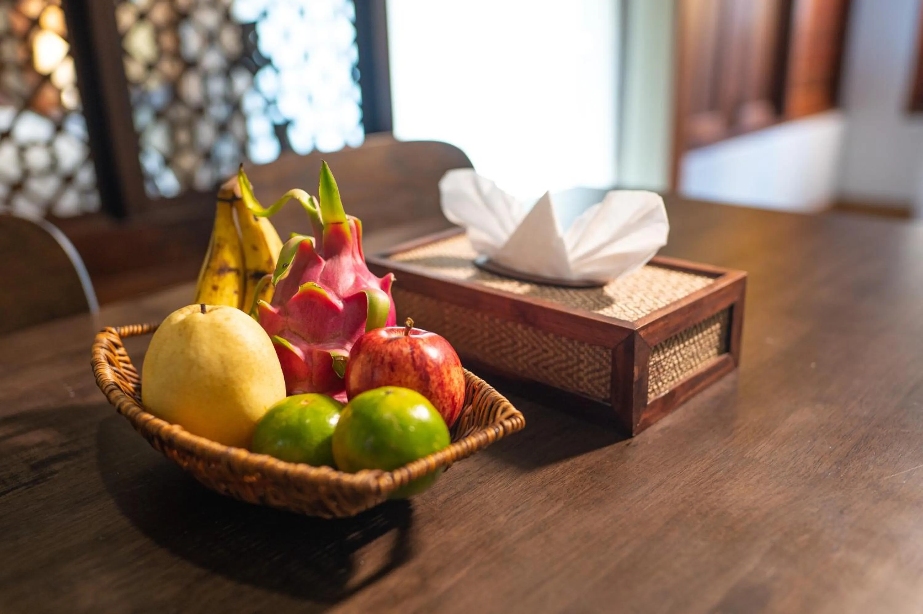 At Gate Thaphae Hotel