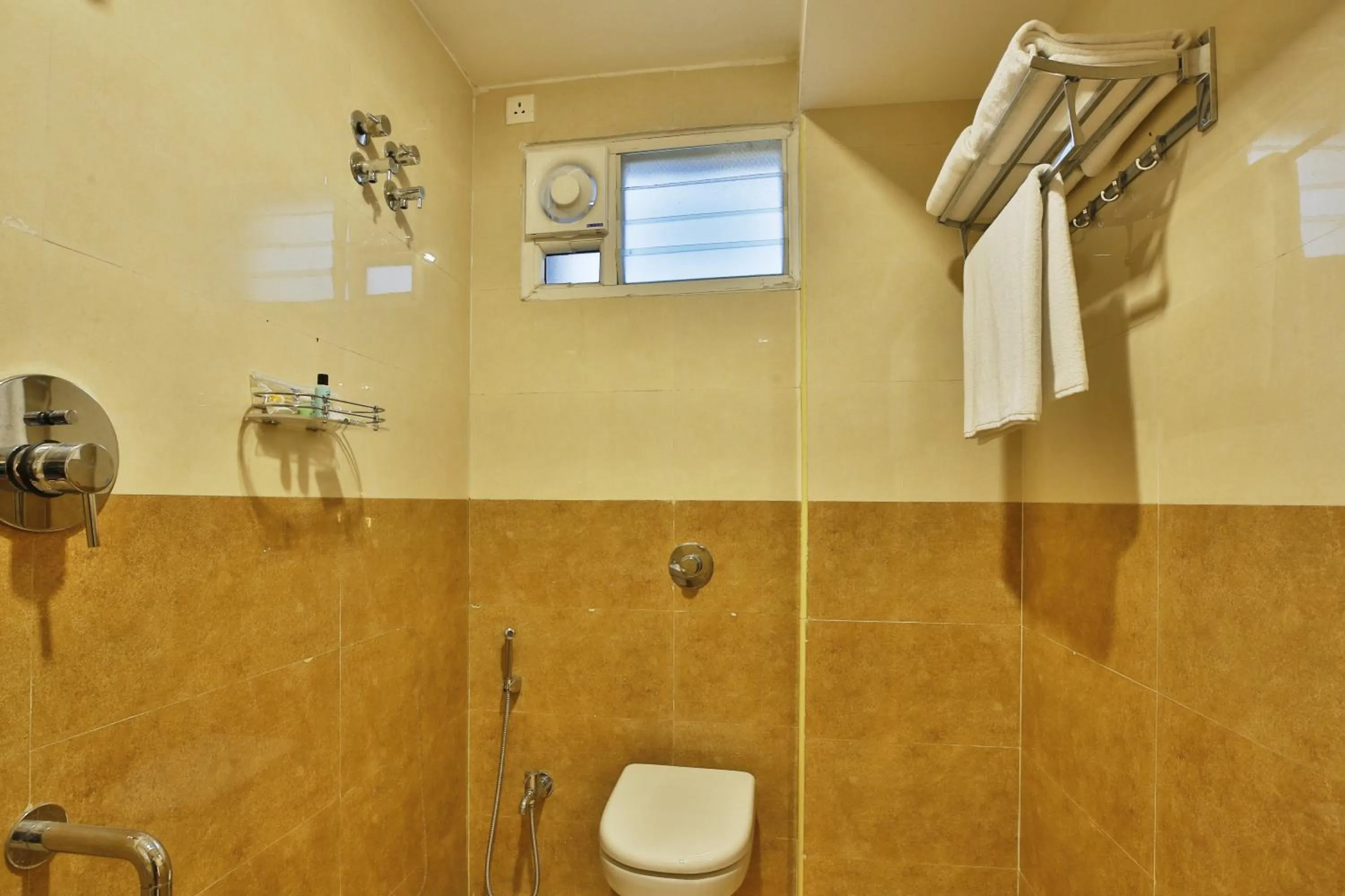 Bathroom in Hotel Ramtel inn