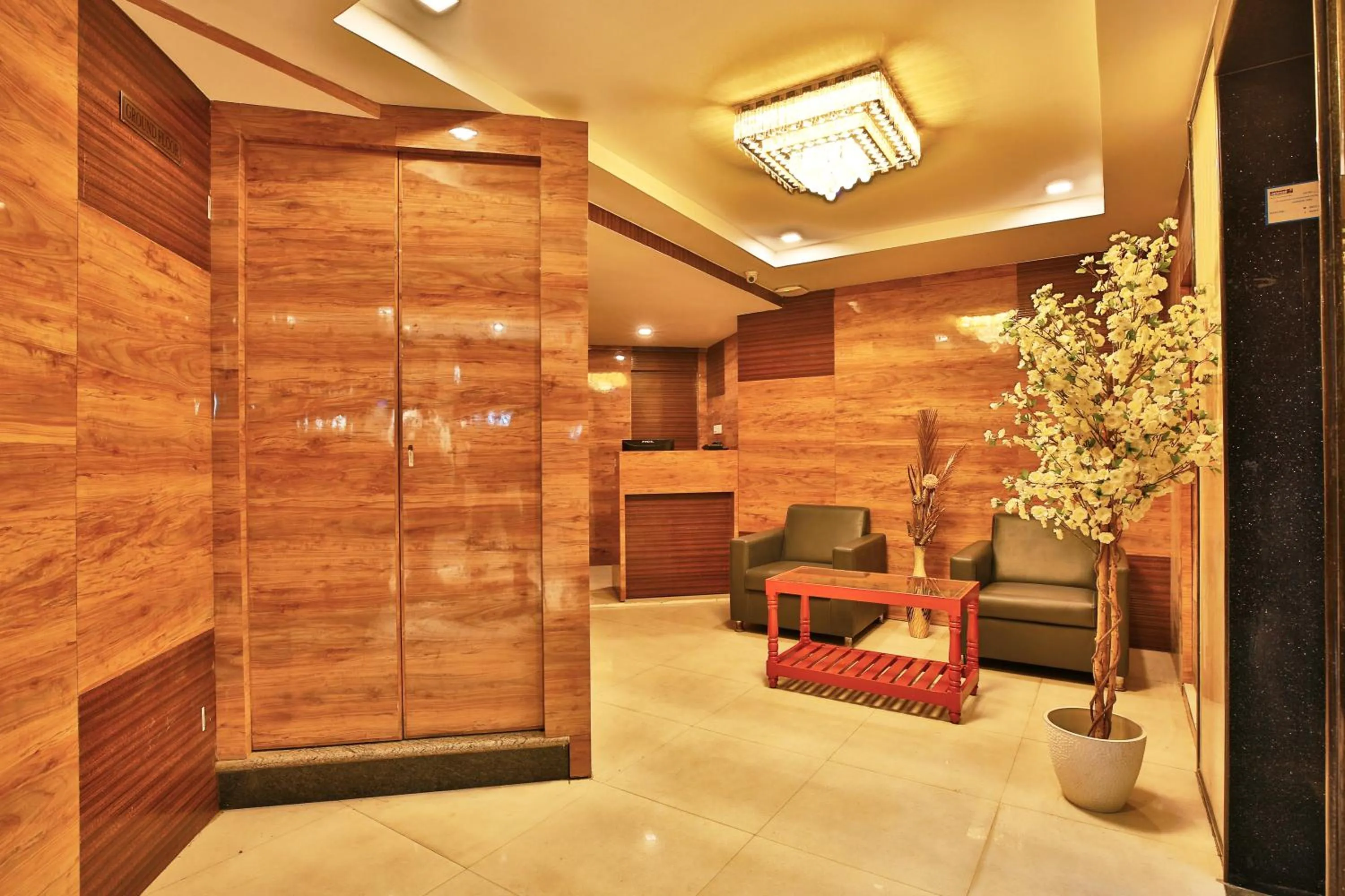 Facade/entrance in Hotel Ramtel inn