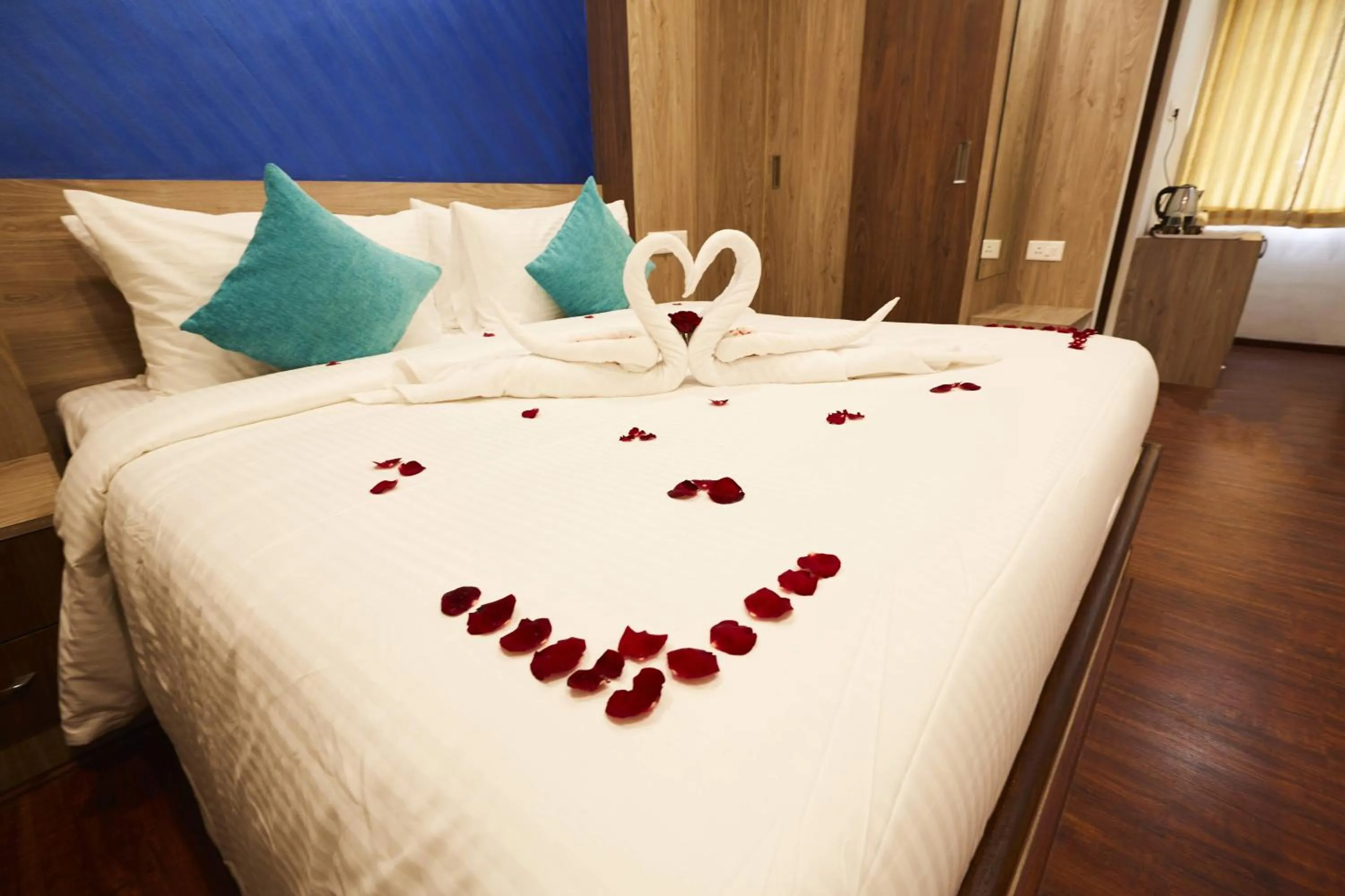 Bed in Hotel Ramtel inn