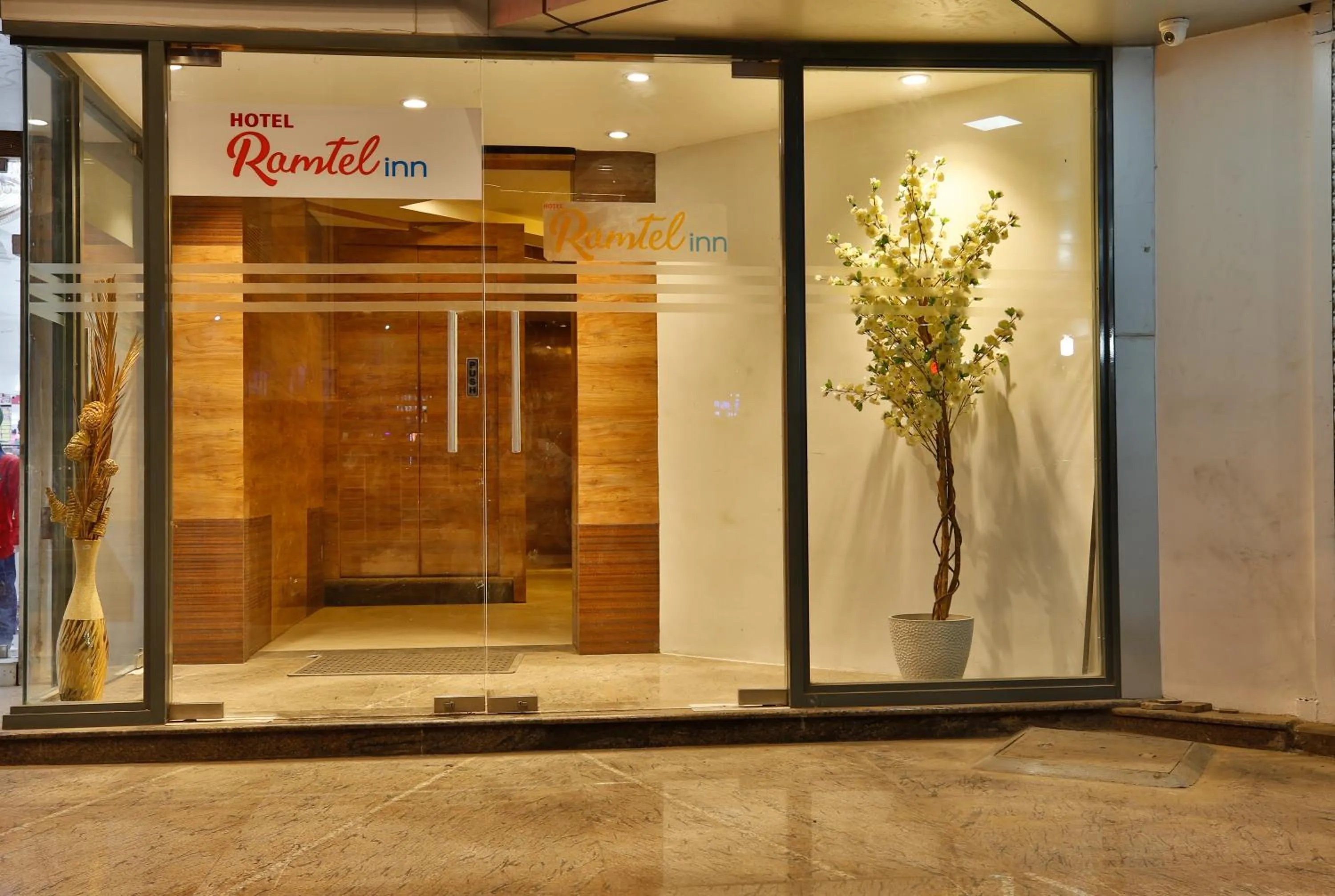 Facade/entrance in Hotel Ramtel inn