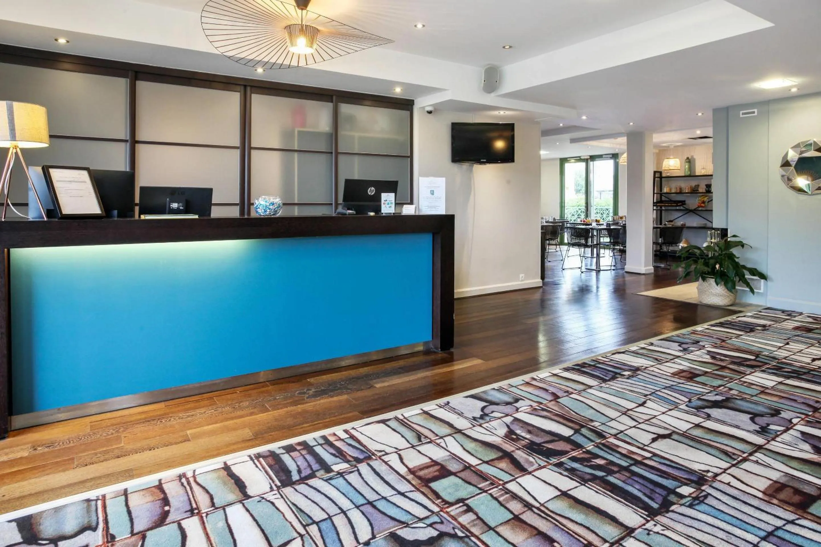 Lobby or reception, Bed in Quality Aparthotel Divonne - Portes de Geneve