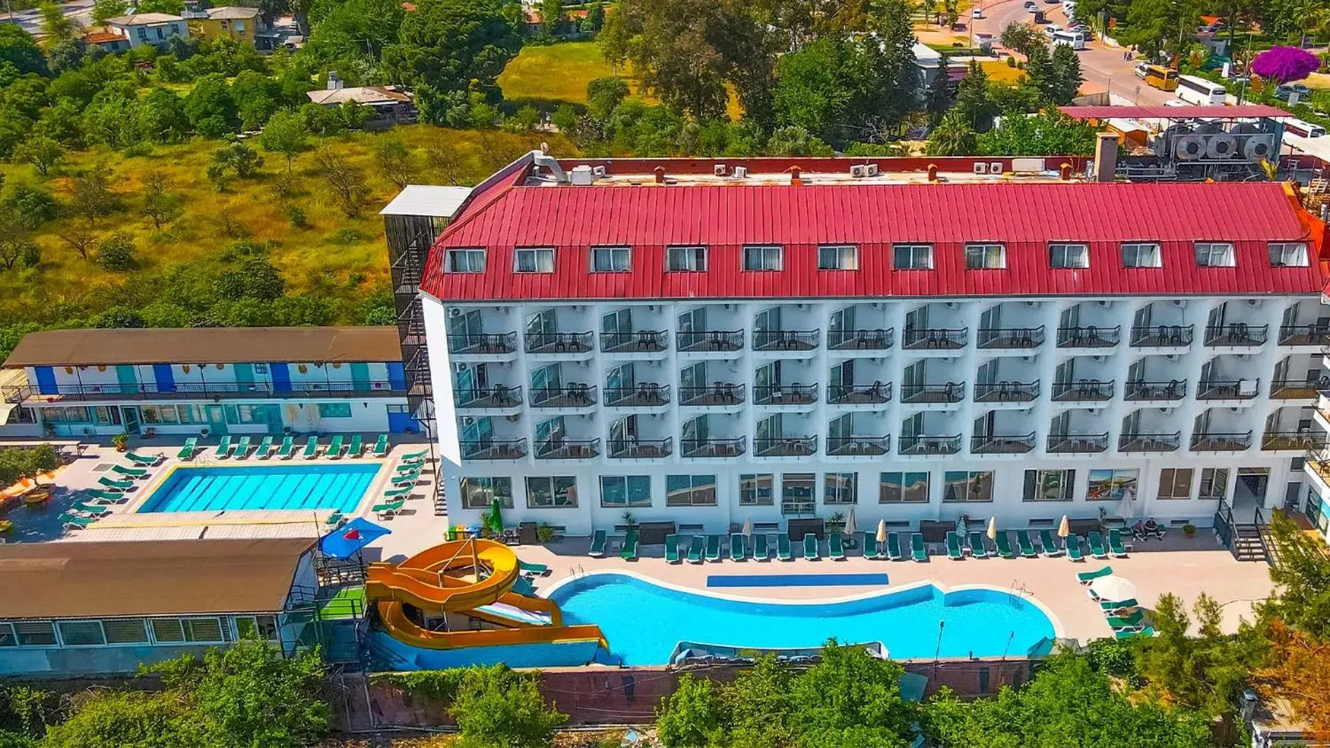 Property building in Get Enjoy Hotels Property building in Get Enjoy Hotels