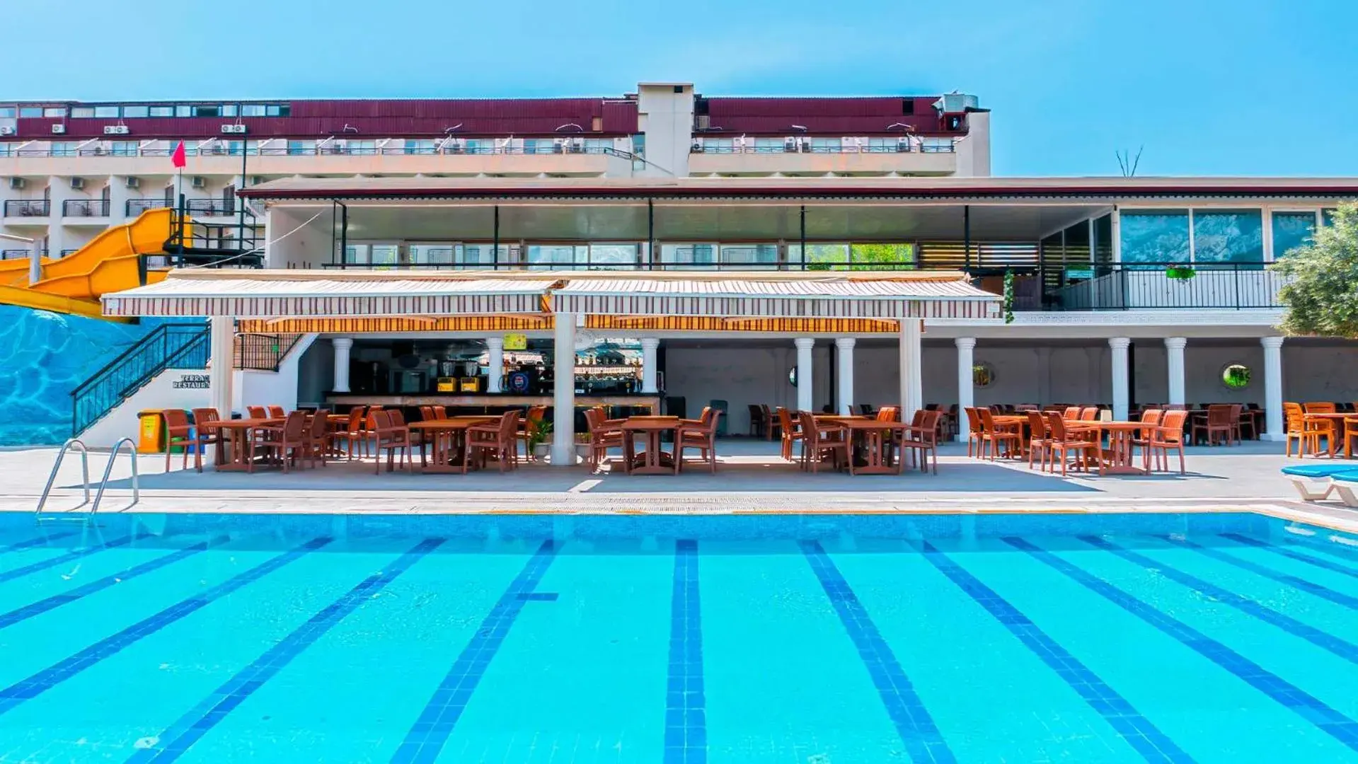 Swimming pool in Get Enjoy Hotels Swimming pool in Get Enjoy Hotels