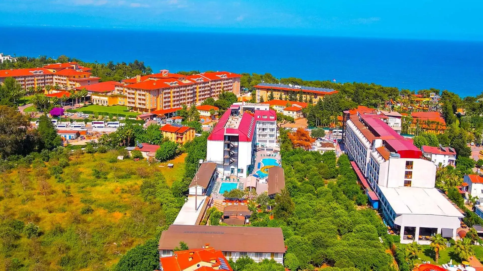 Property building in Get Enjoy Hotels Property building in Get Enjoy Hotels