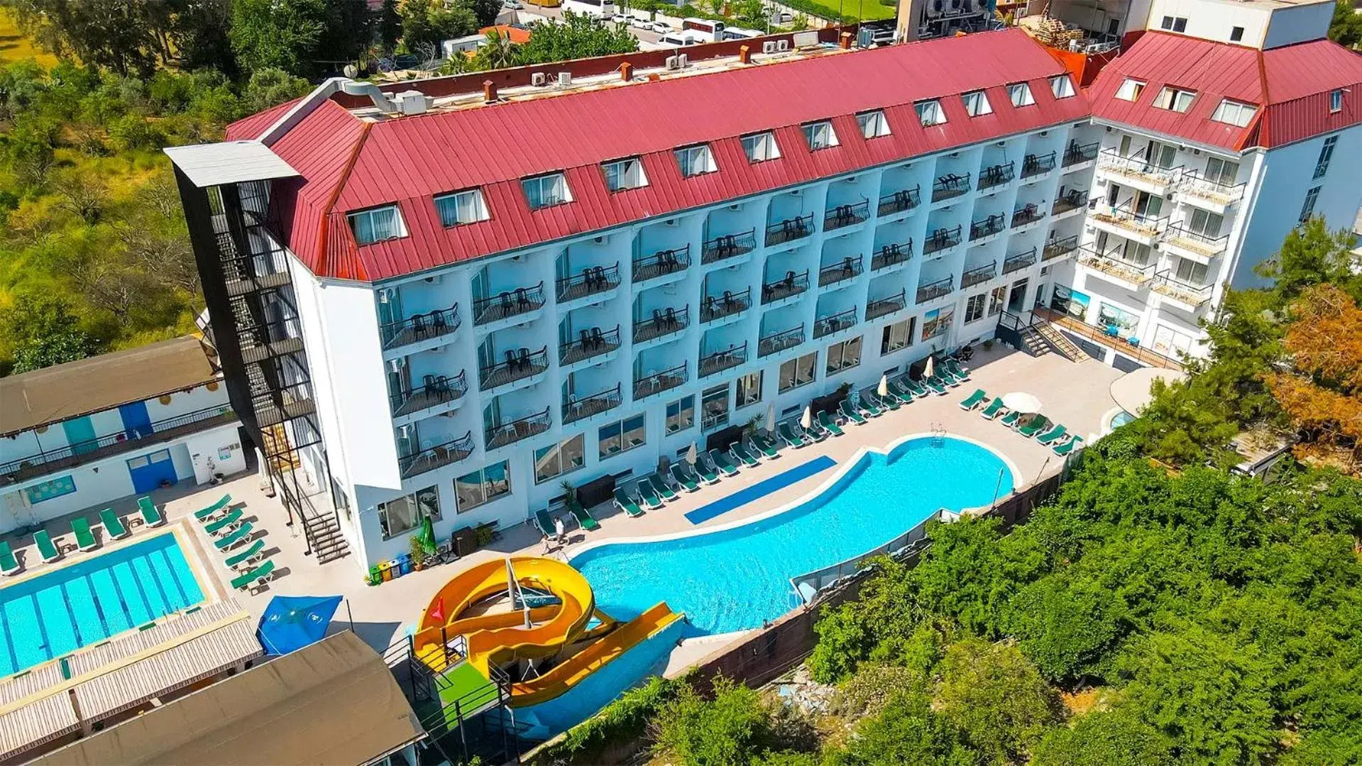 Property building in Get Enjoy Hotels Property building in Get Enjoy Hotels
