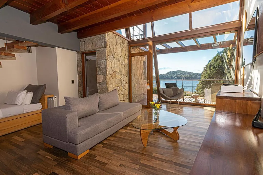 Natural landscape in Rochester Bariloche Suites & Spa