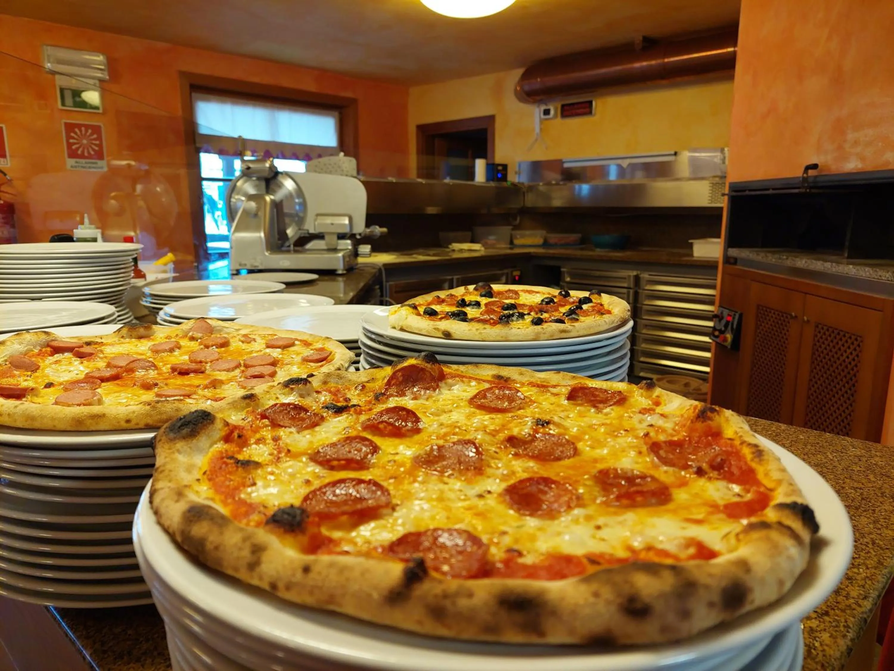 Restaurant/places to eat in Hotel Enzo Moro