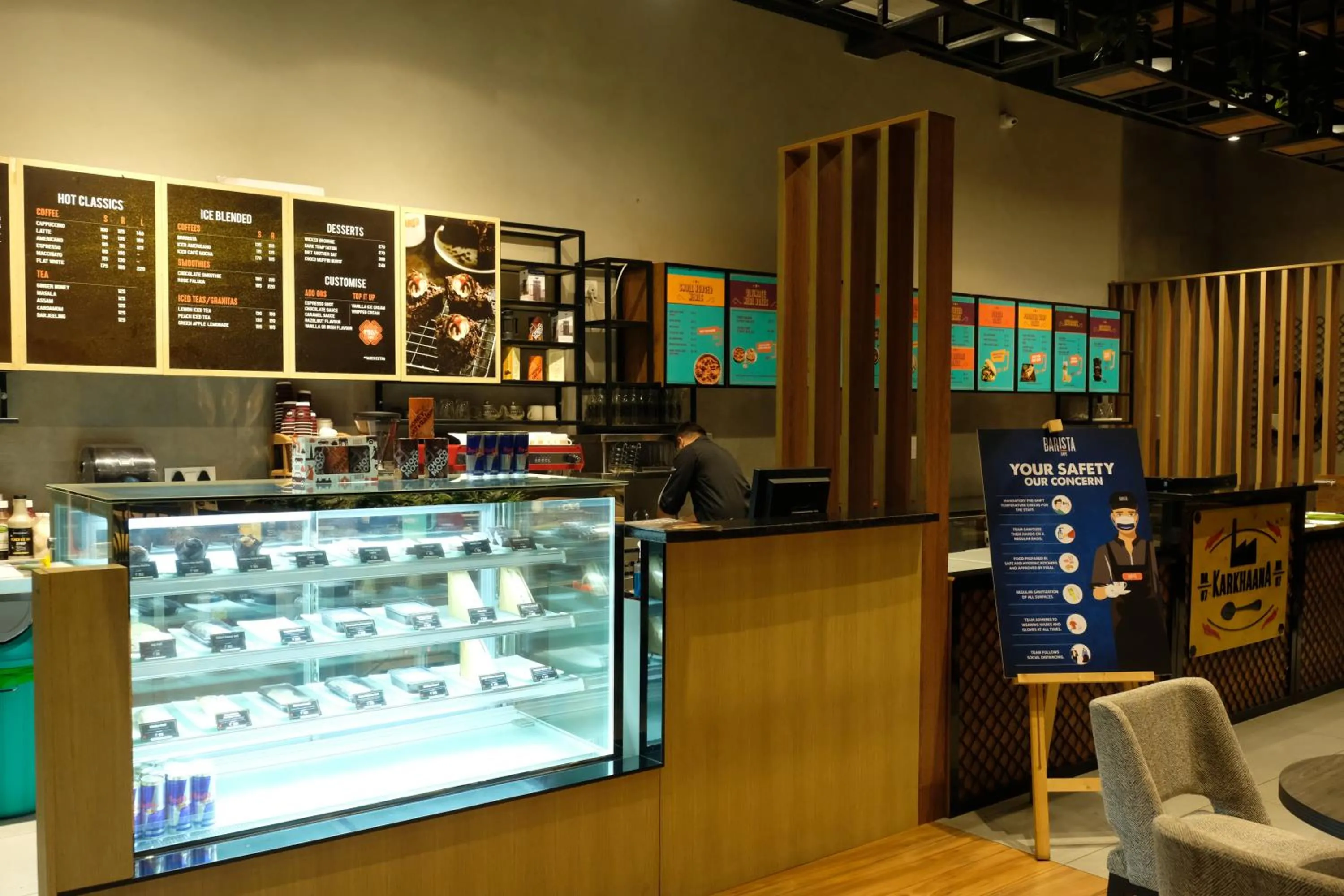 Restaurant/places to eat in Black Mango Resort