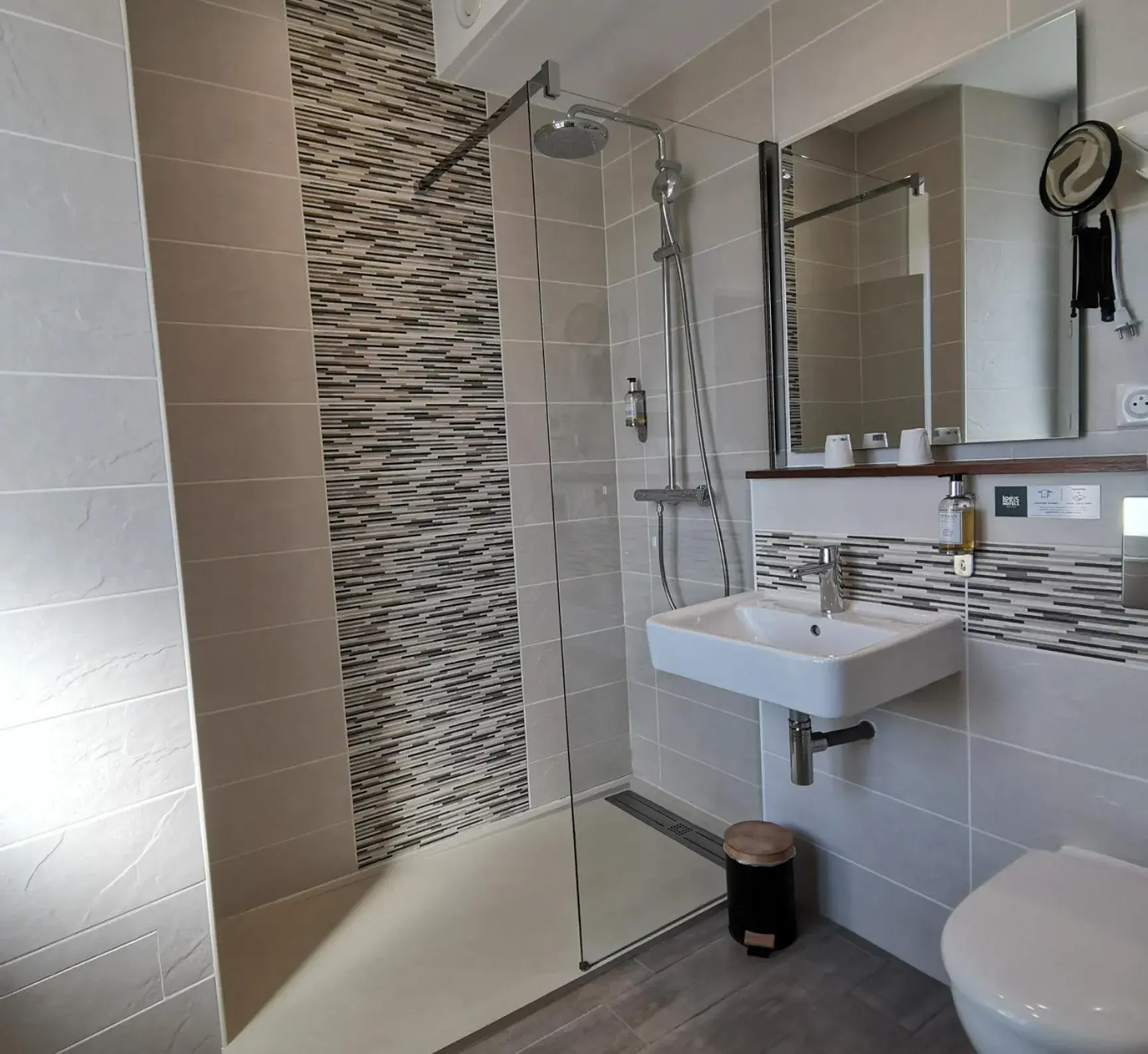 Property building in Logis Hotel Le Cerf Property building in Logis Hotel Le Cerf