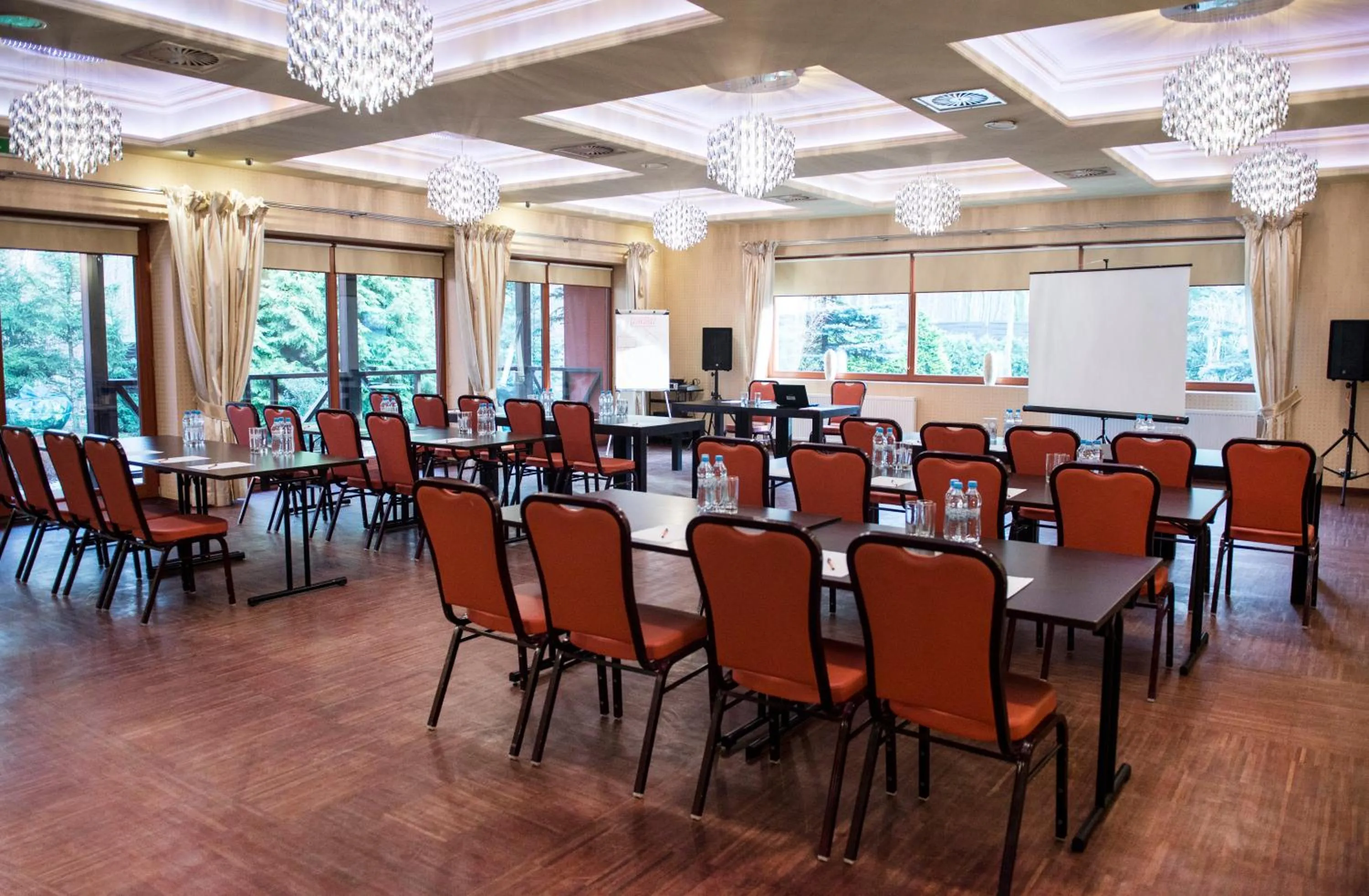 Business facilities in Agat Hotel