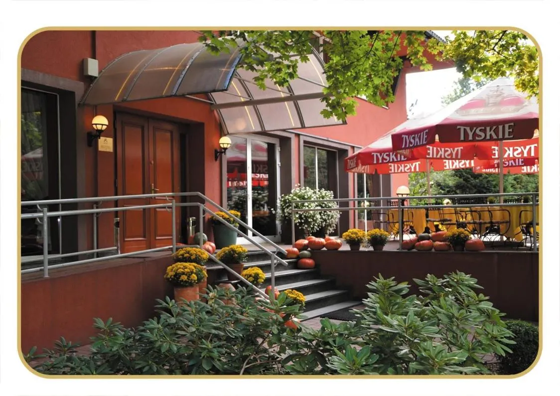 Restaurant/places to eat in Agat Hotel