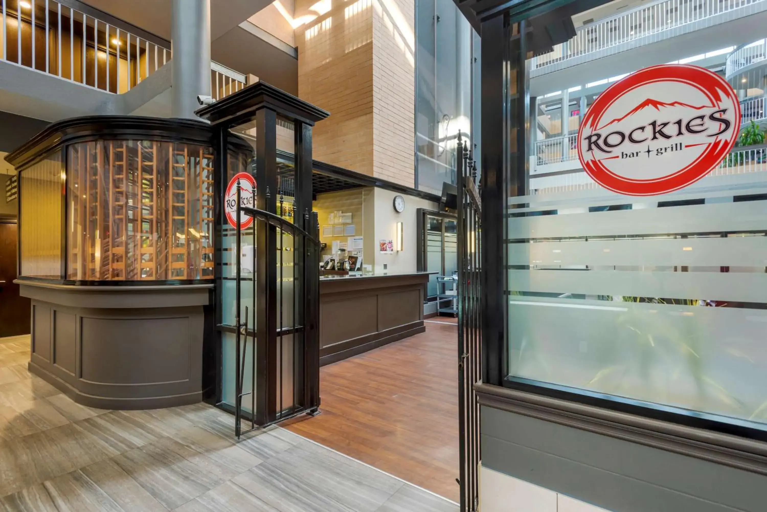 Restaurant/places to eat in Best Western Plus Village Park Inn Restaurant/places to eat in Best Western Plus Village Park Inn