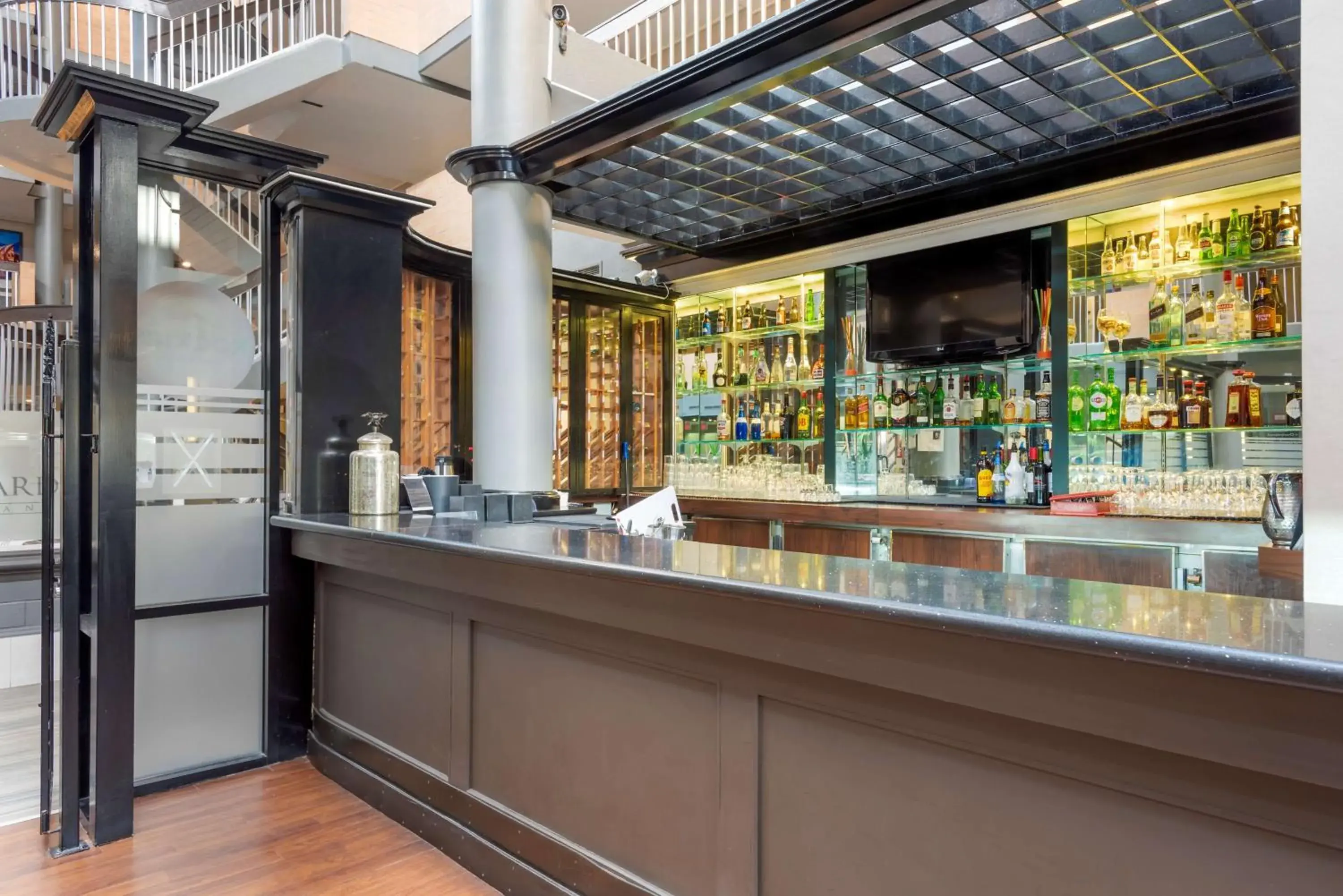 Restaurant/places to eat in Best Western Plus Village Park Inn Restaurant/places to eat in Best Western Plus Village Park Inn