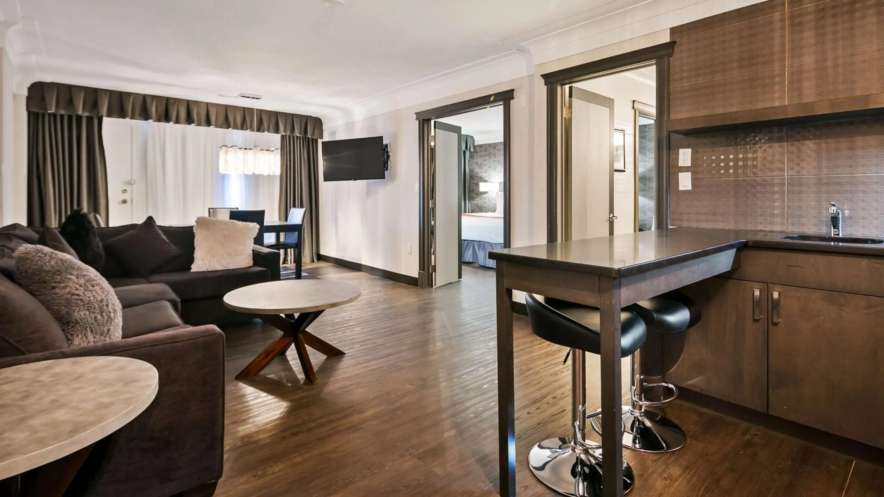 Living room in Best Western Plus Village Park Inn