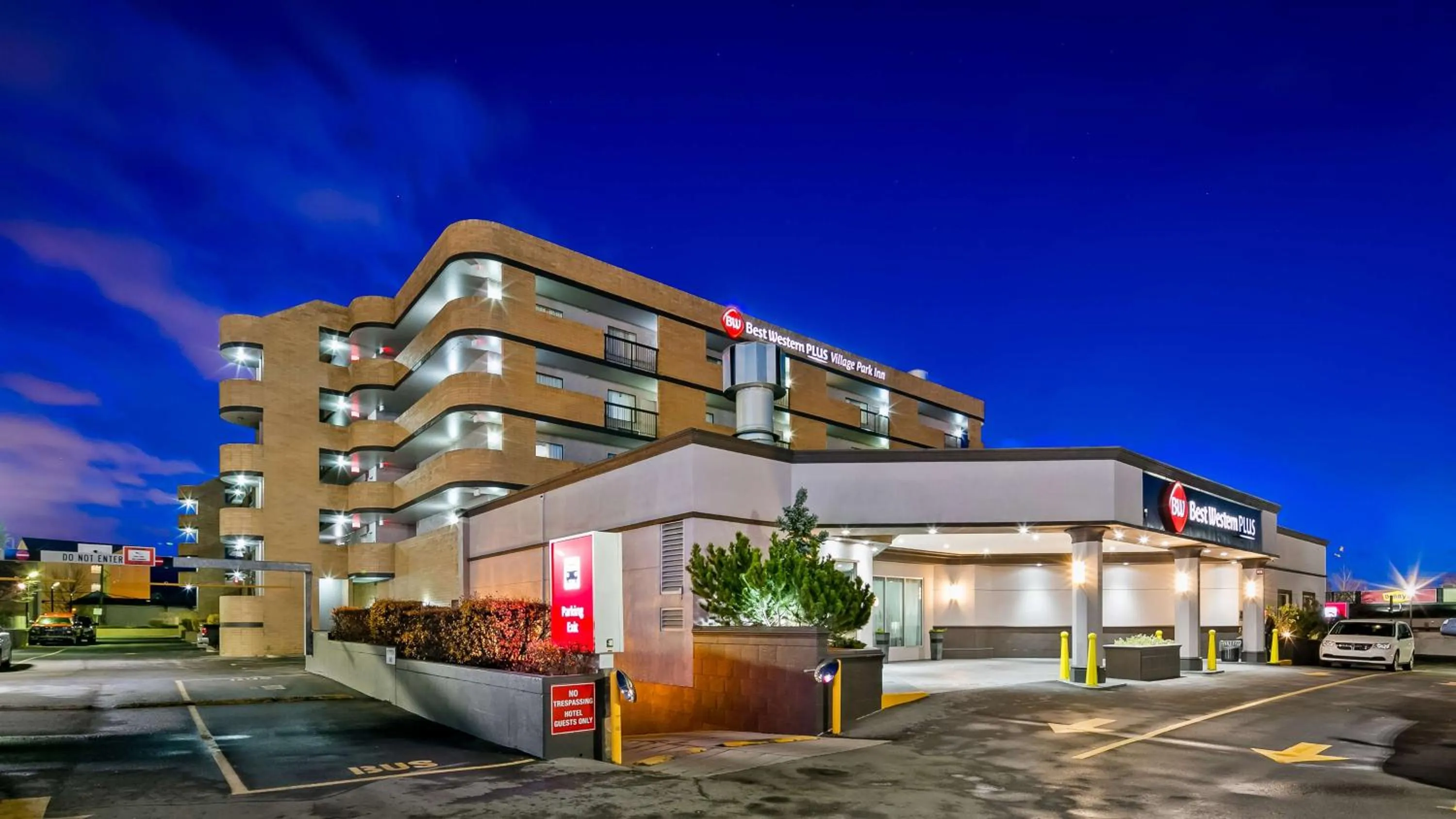 Property building in Best Western Plus Village Park Inn