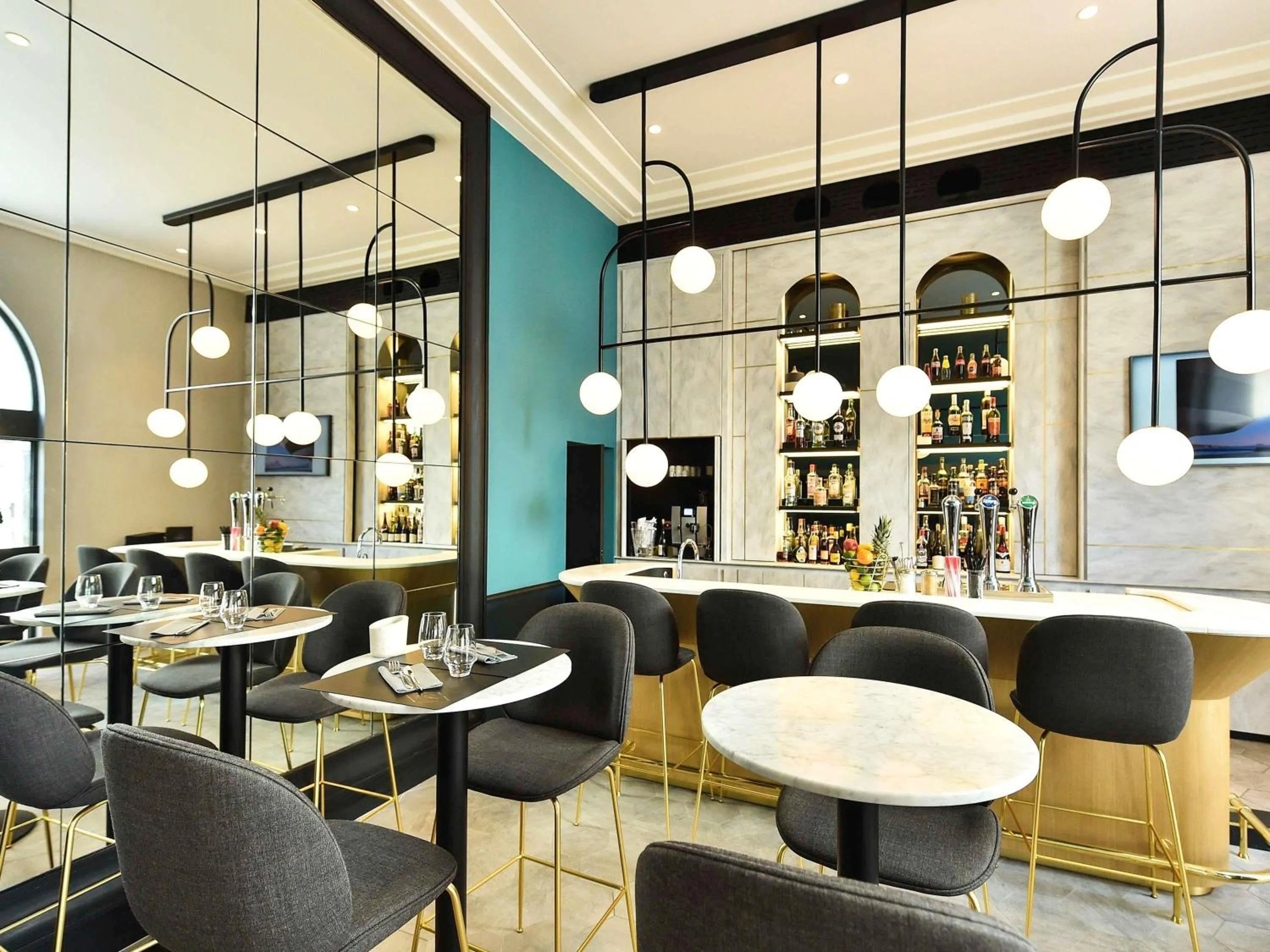 Property building in ibis Styles Dijon Central