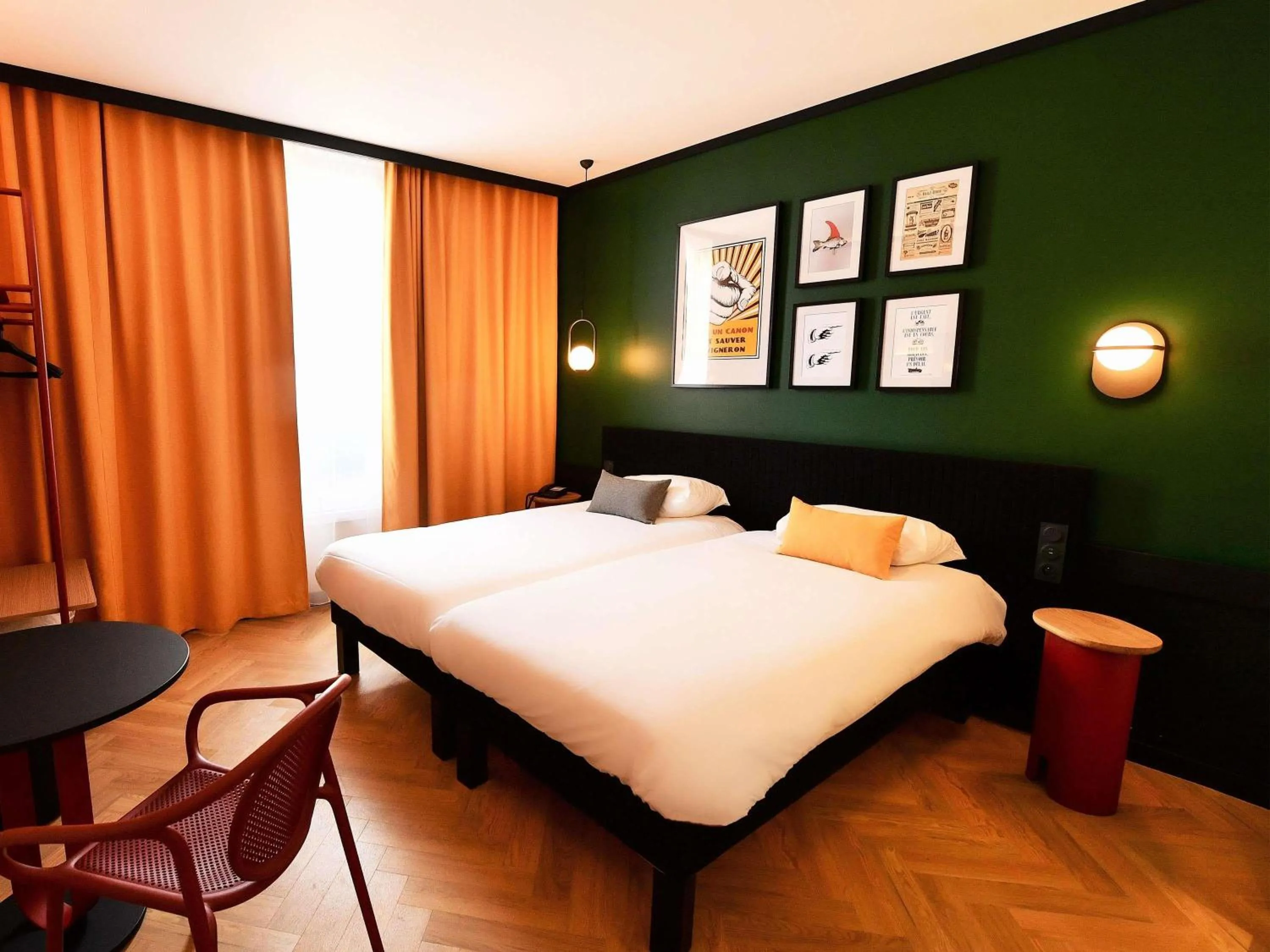 Bedroom, Bed in ibis Styles Dijon Central