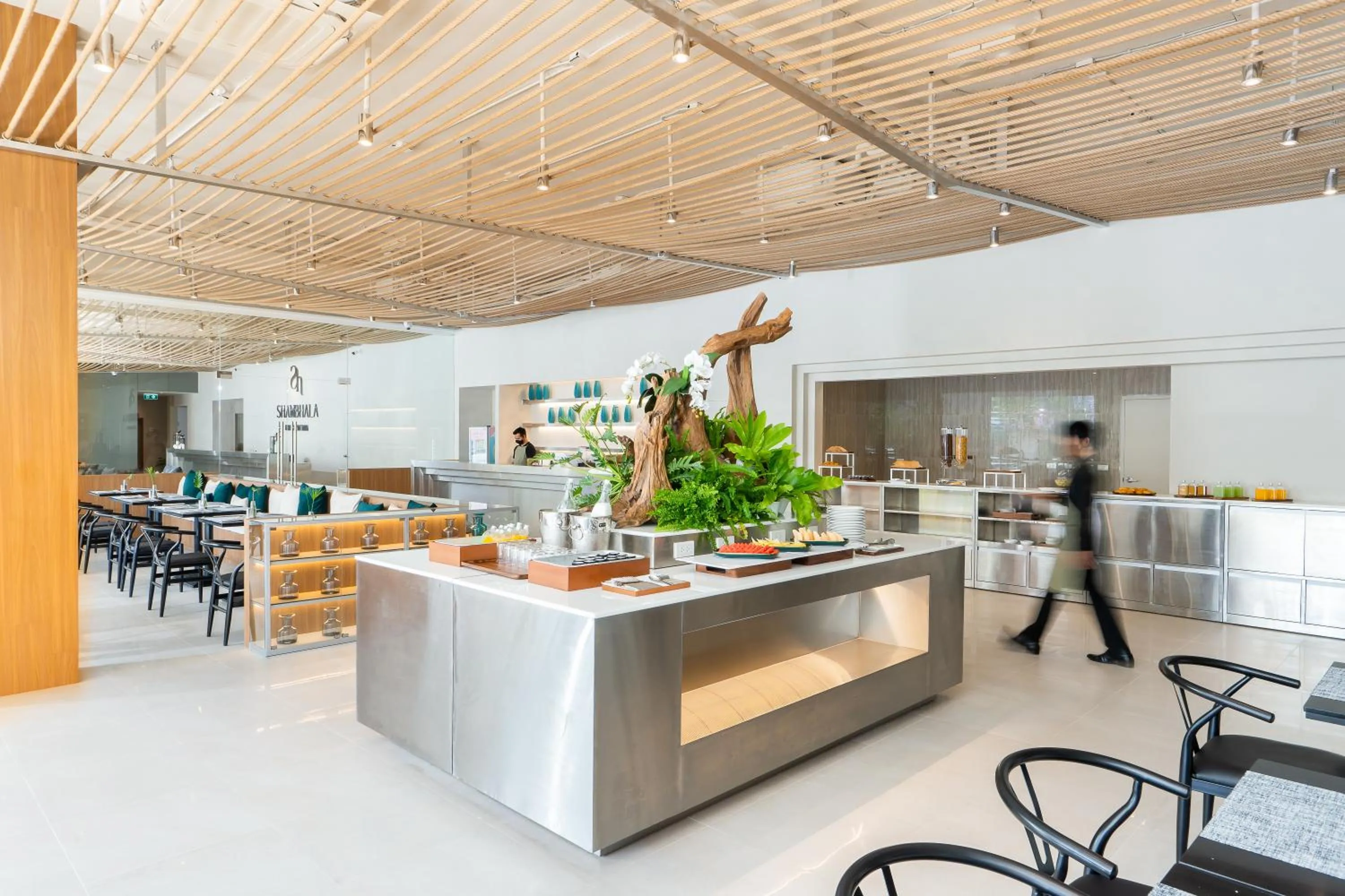 Restaurant/places to eat in Shambhala Hotel Pattaya