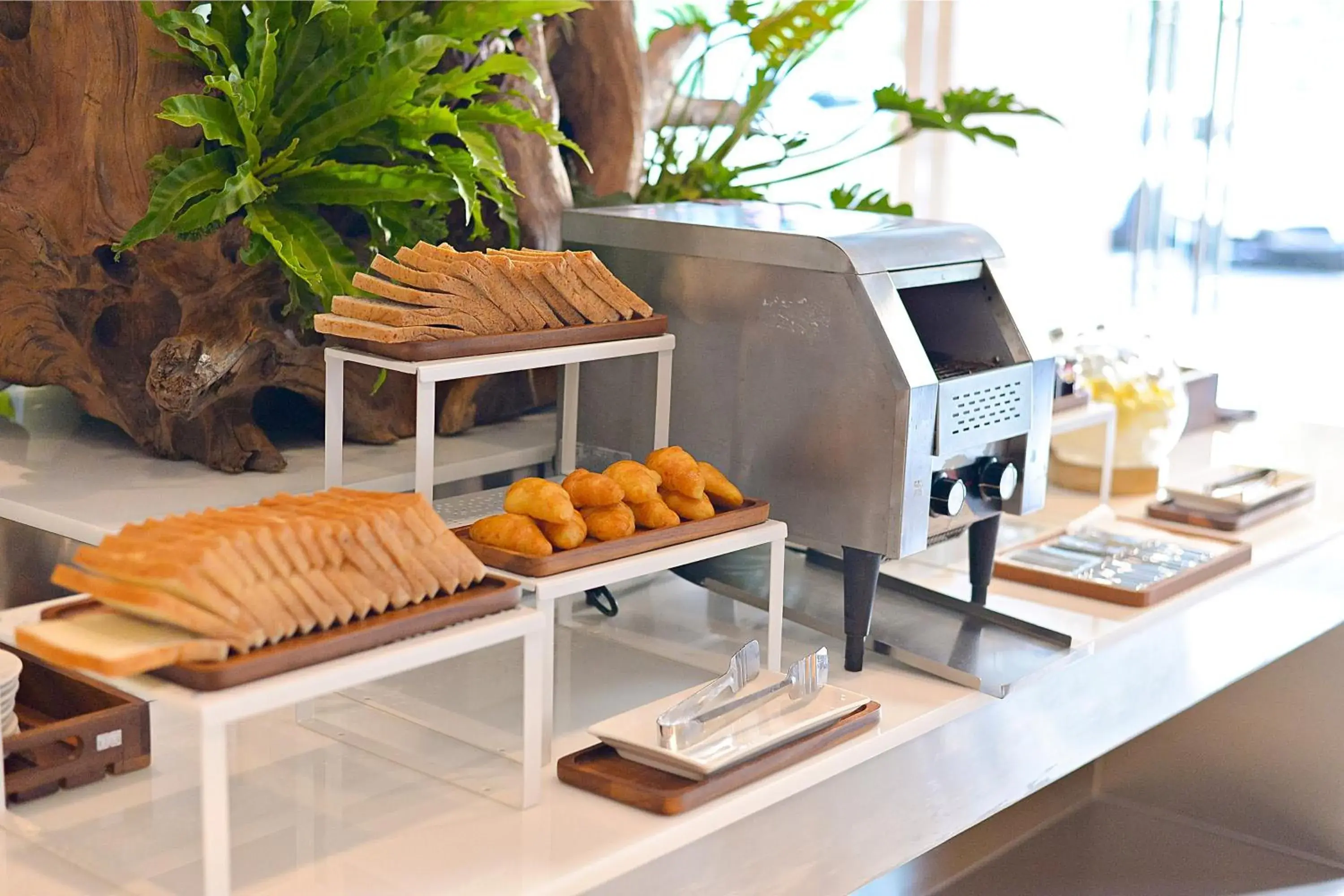 Restaurant/places to eat in Shambhala Hotel Pattaya Restaurant/places to eat in Shambhala Hotel Pattaya