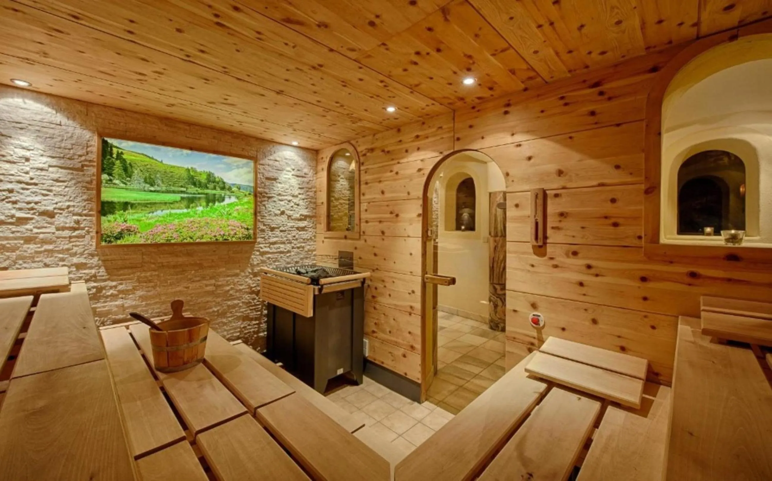 Spa and wellness centre/facilities in Thermenwelt Hotel Pulverer