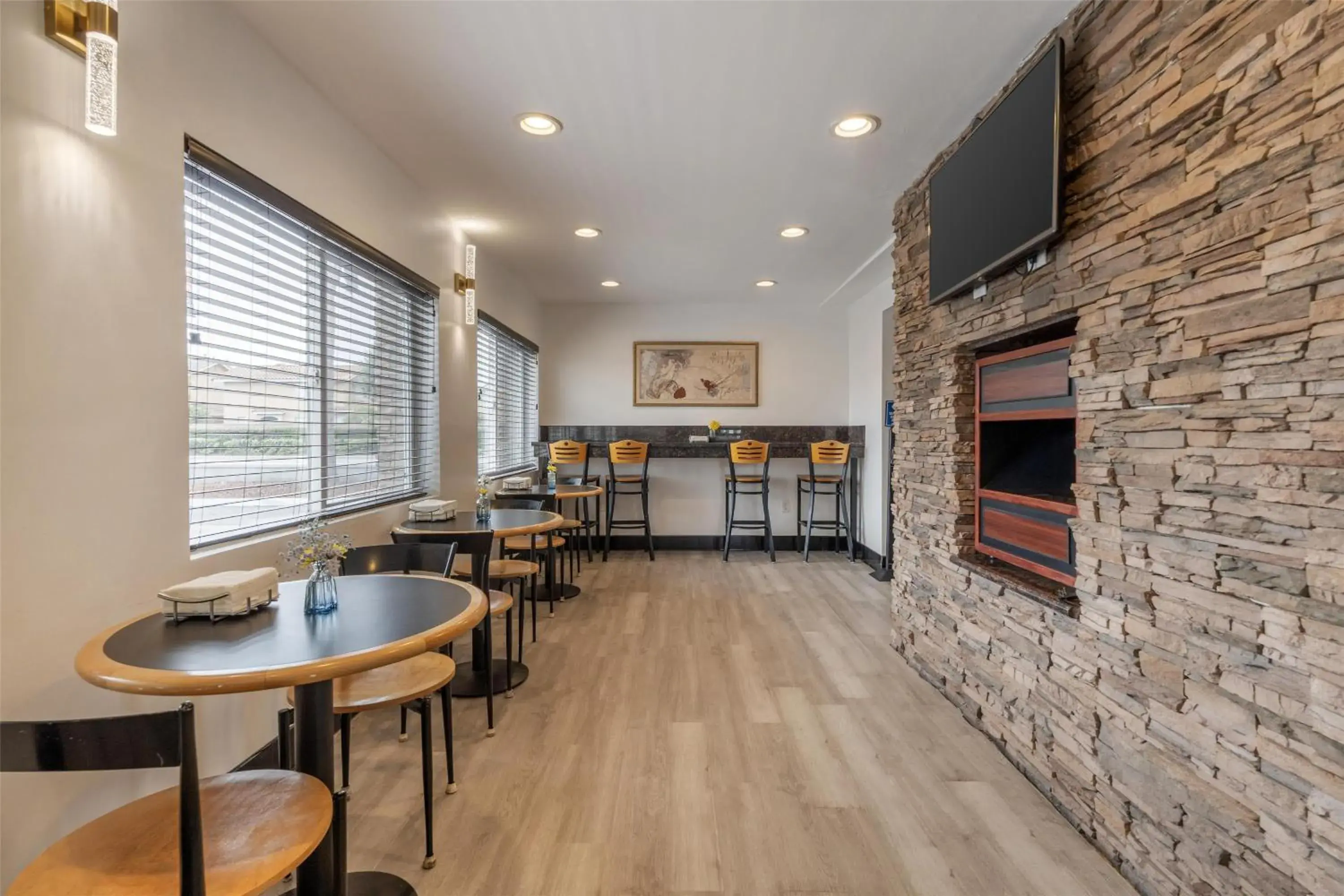 Breakfast in Best Western Westminster Inn Breakfast in Best Western Westminster Inn