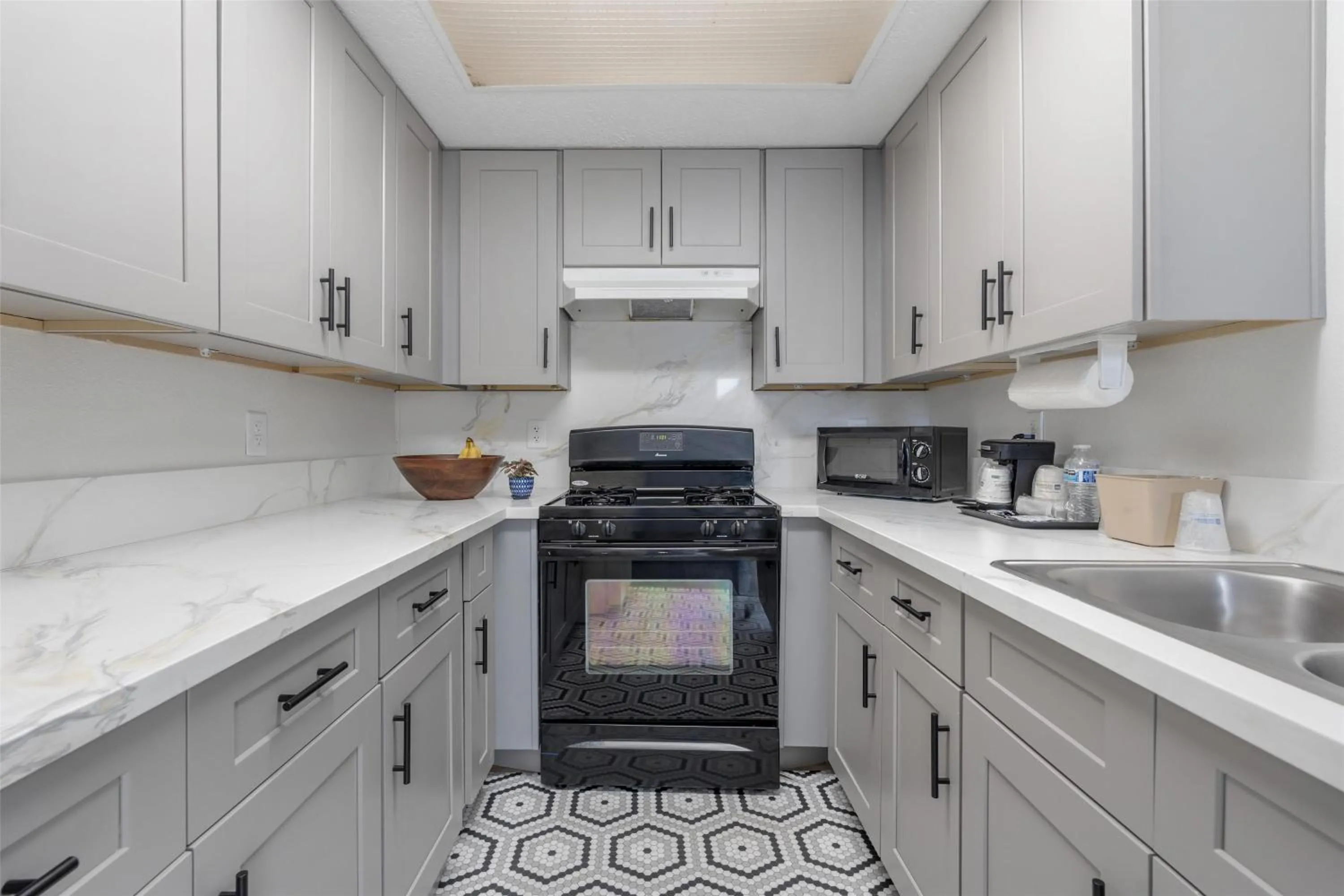 Photo of the whole room in Best Western Westminster Inn