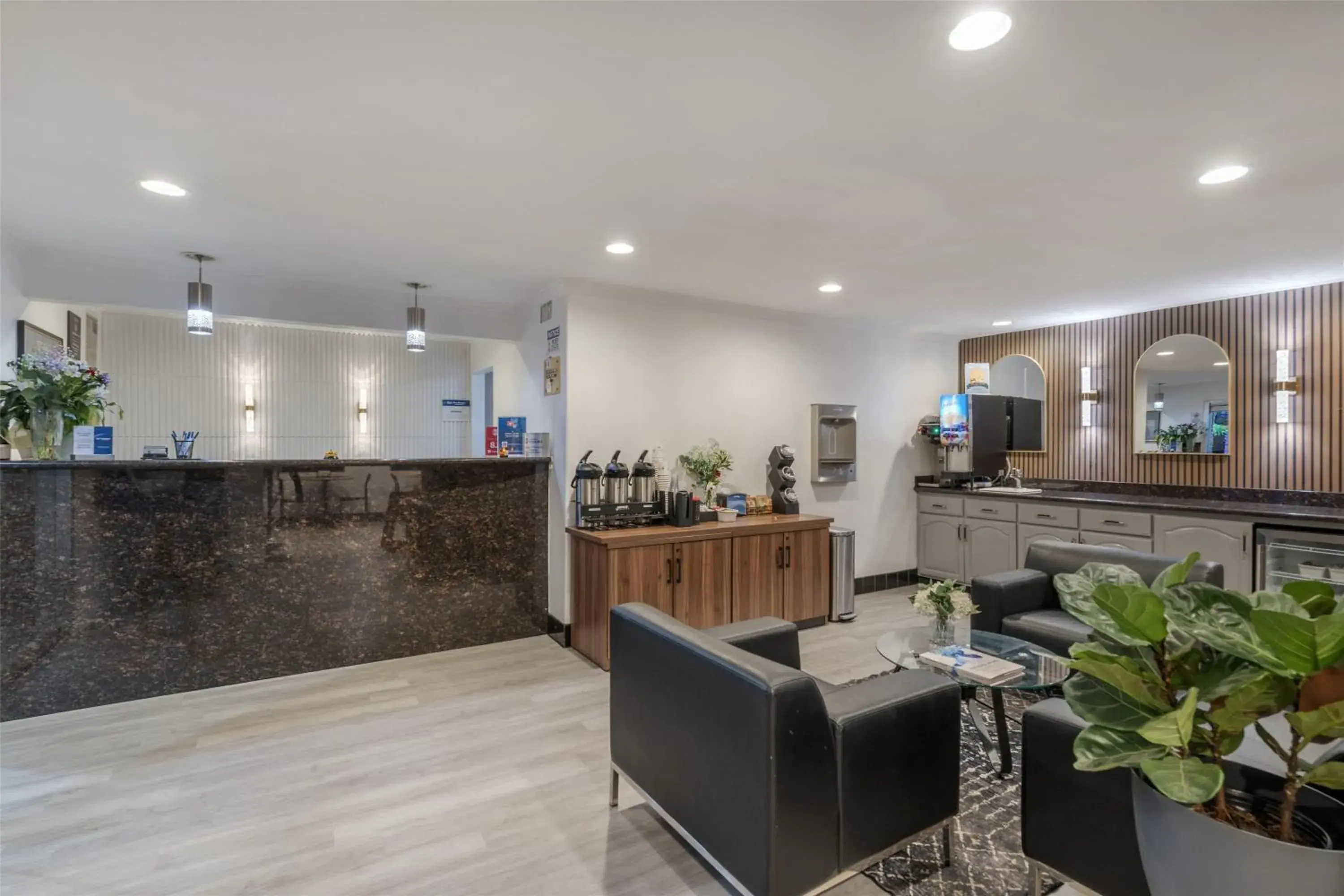 Lobby or reception in Best Western Westminster Inn Lobby or reception in Best Western Westminster Inn