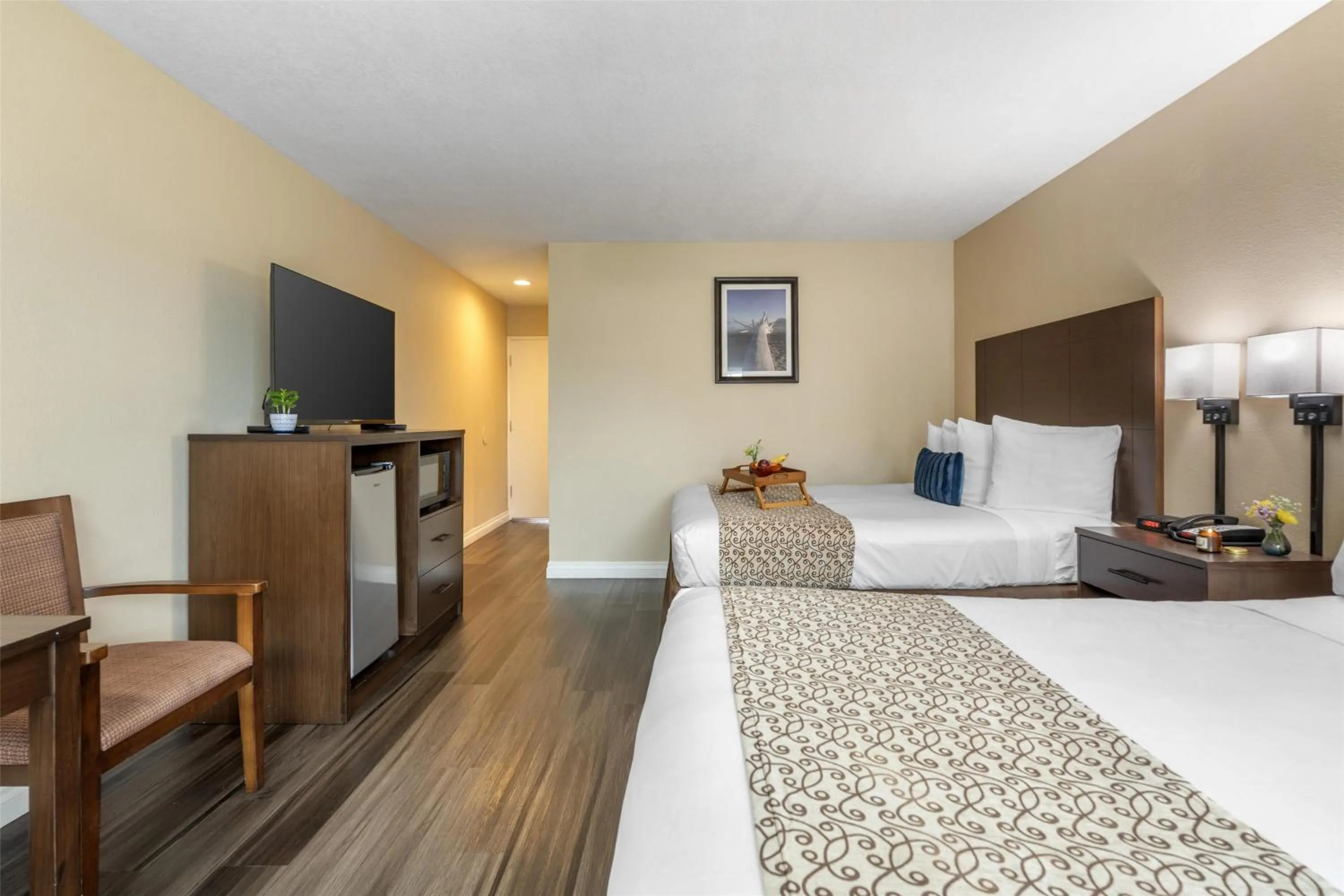 Bedroom, Bed in Best Western Westminster Inn