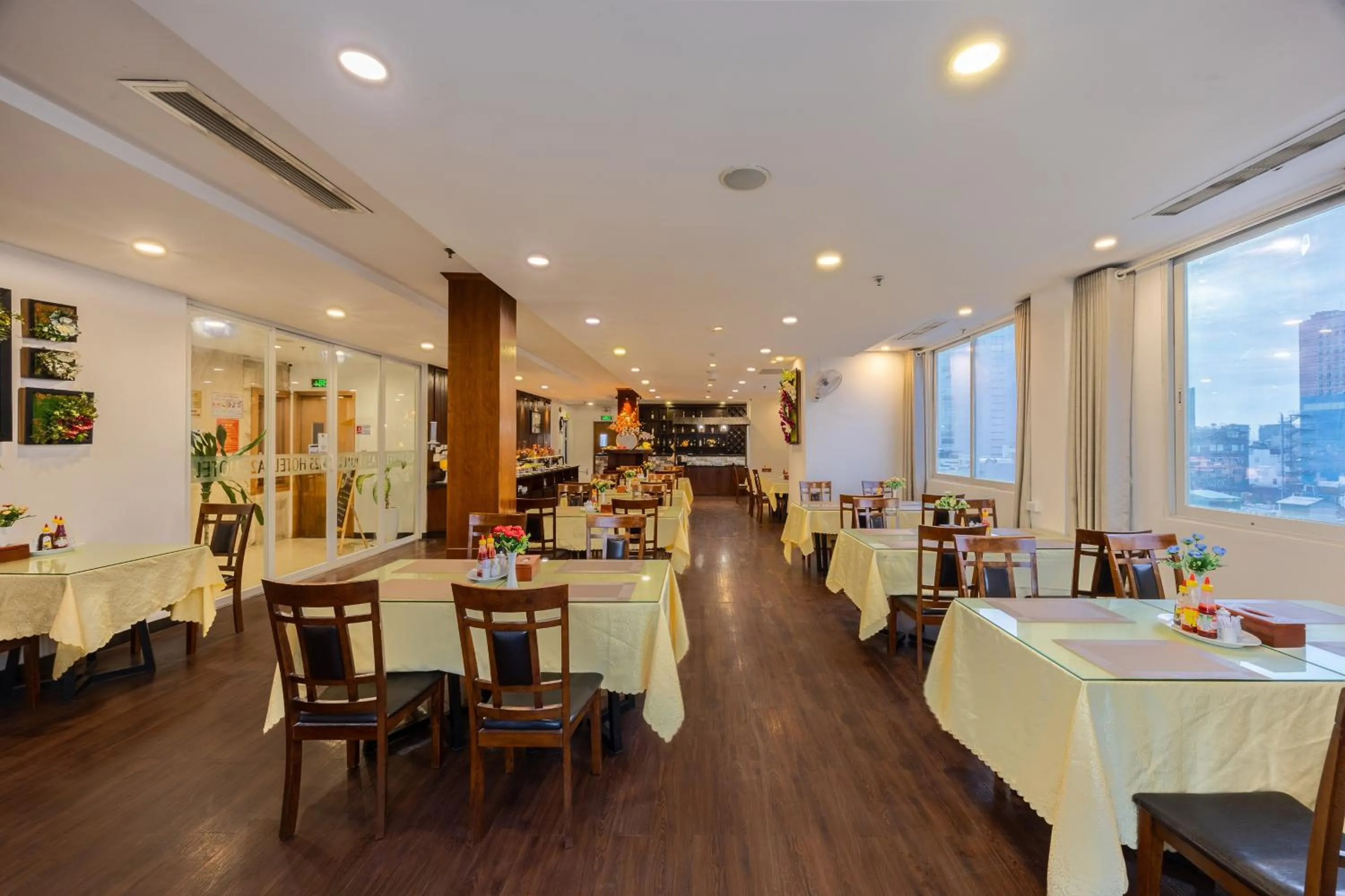 Restaurant/places to eat in A25 Hotel - 29 Lê Thị Hồng Gấm