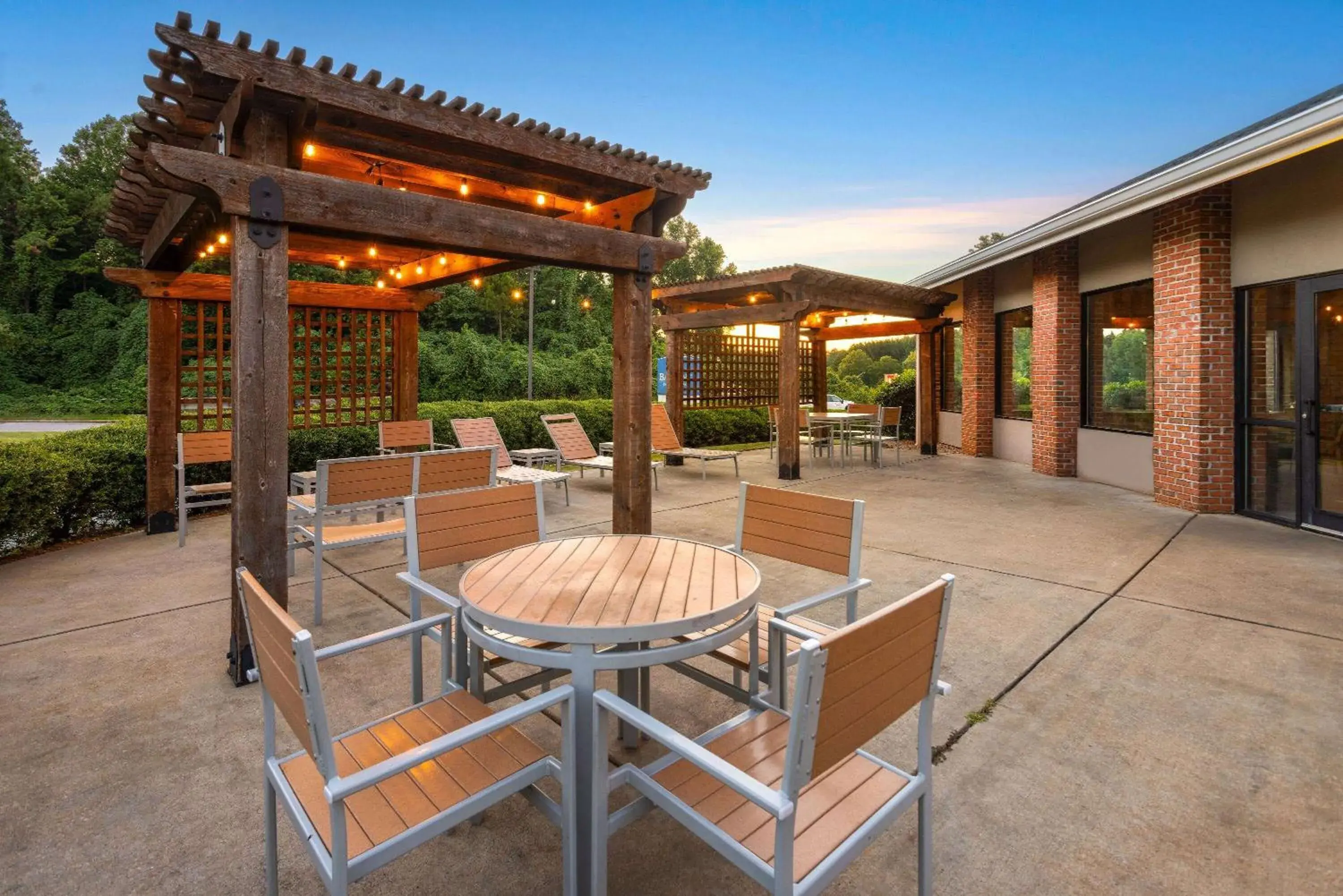 Property building in Baymont by Wyndham LaGrange Property building in Baymont by Wyndham LaGrange