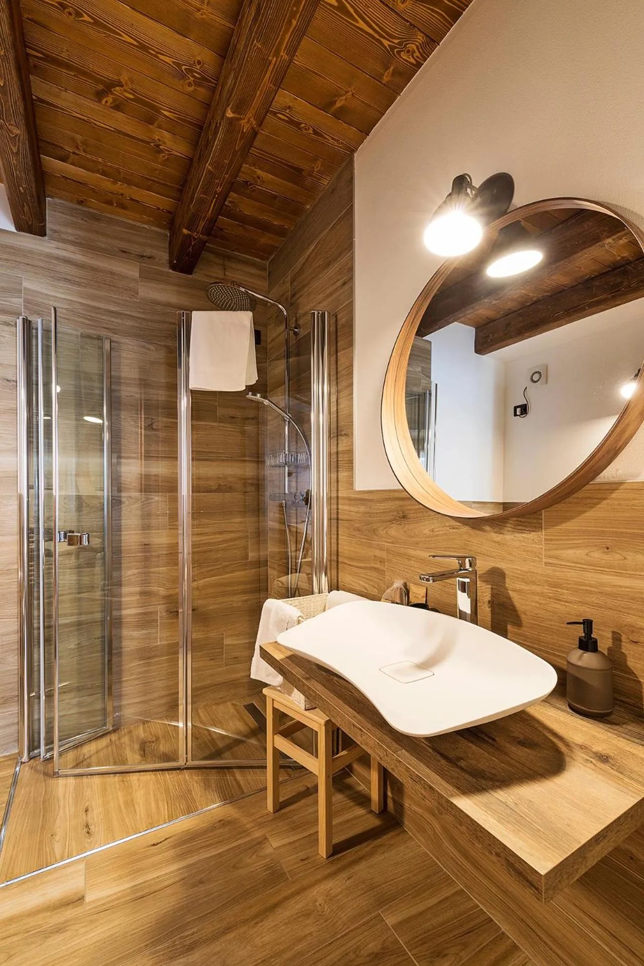 Shower in Malga Laben