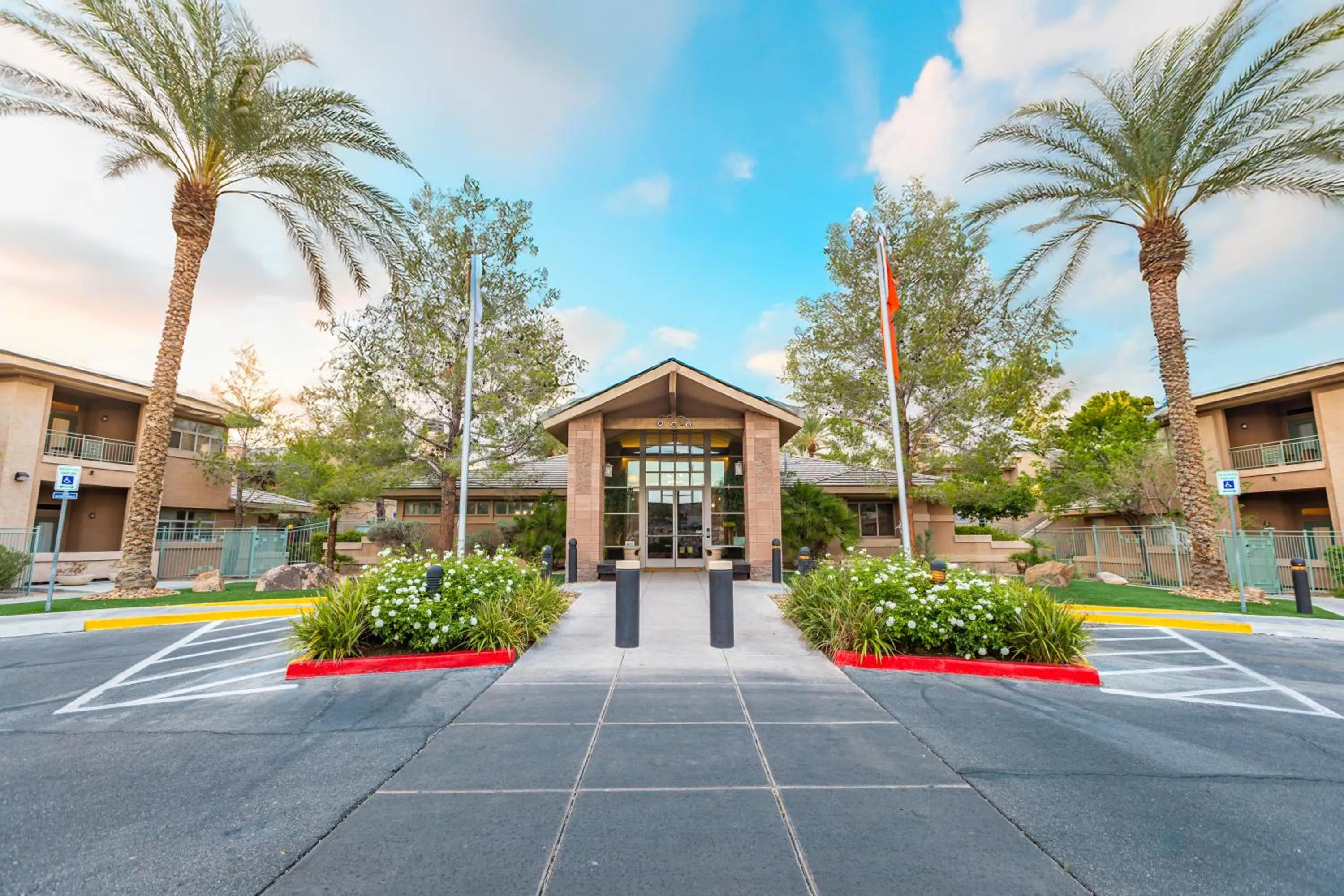 Facade/entrance in The Cliffs at Peace Canyon