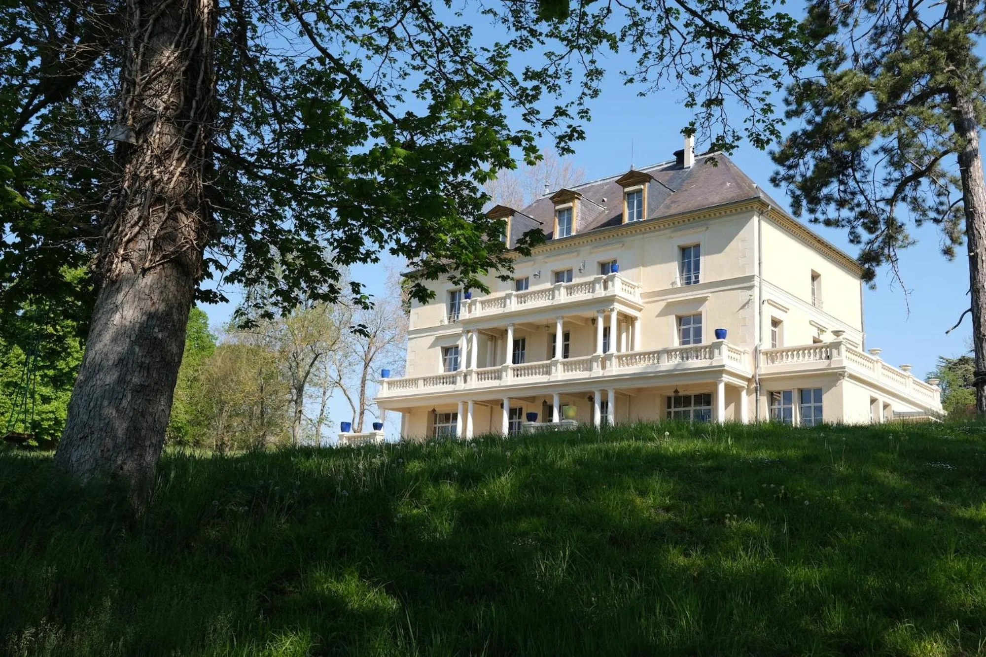 Garden view in Grand-Varennes