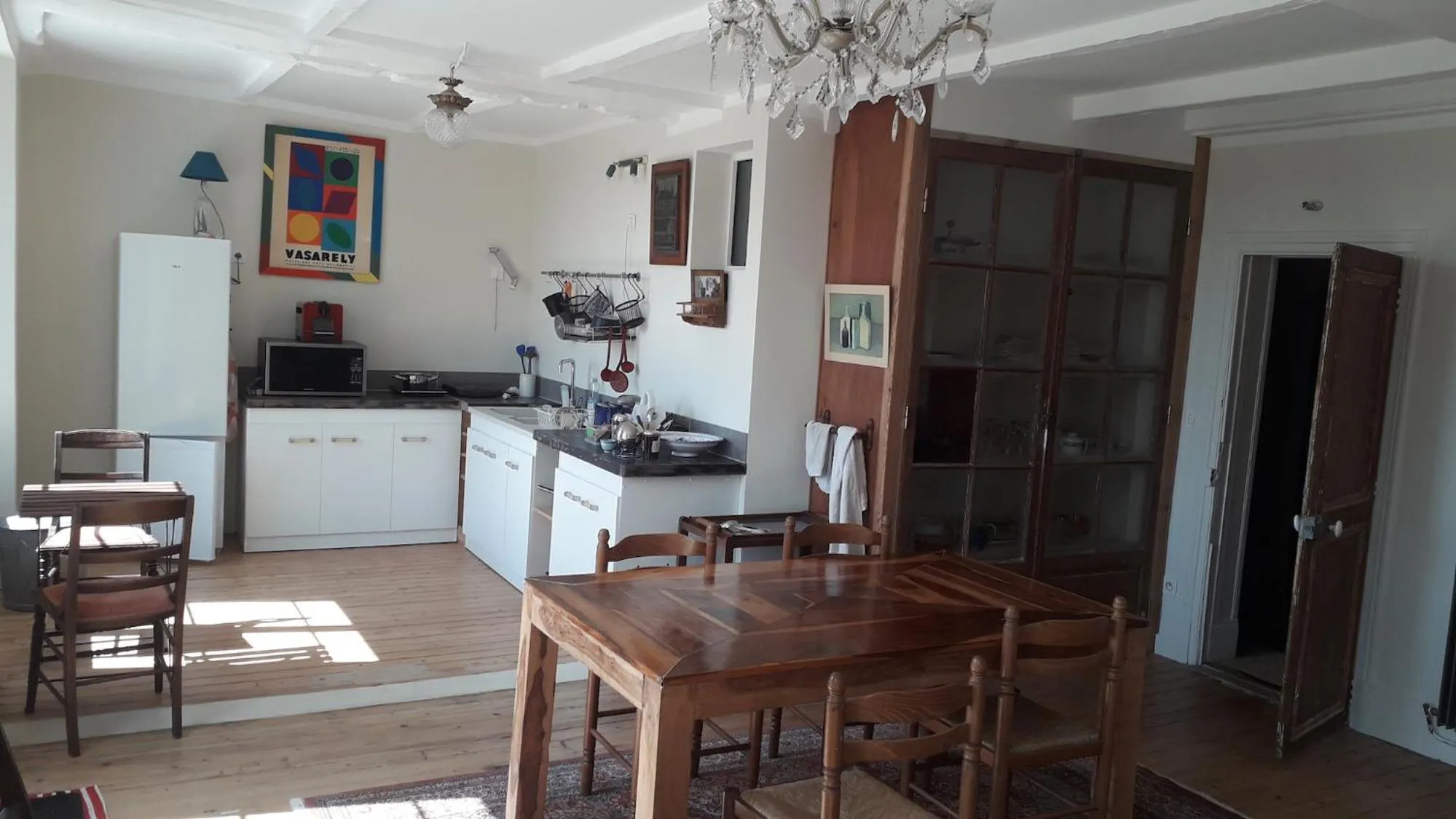 Kitchen or kitchenette in Grand-Varennes