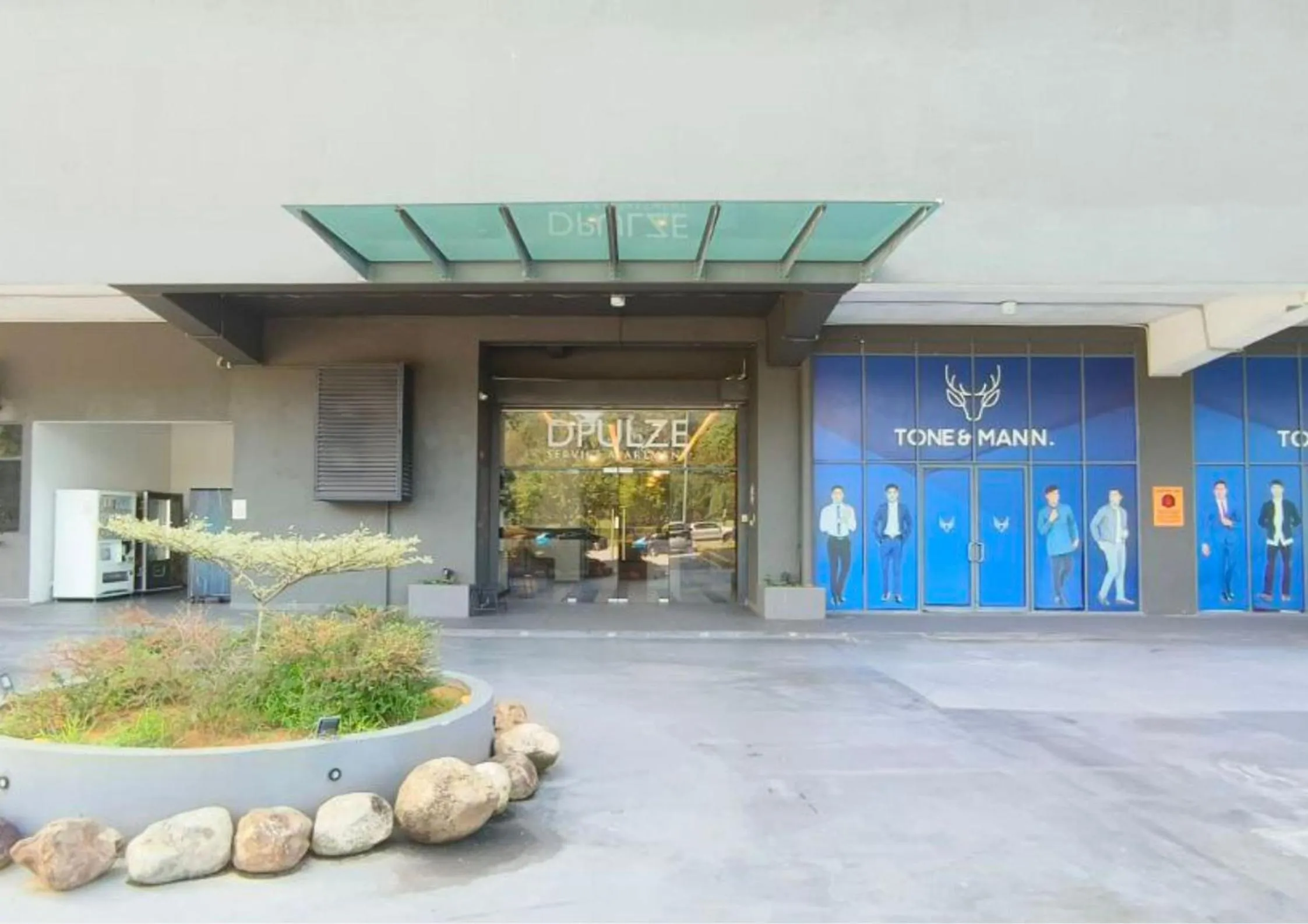 Facade/entrance in Cozy Park View Stay Above DPulze Mall #DP1