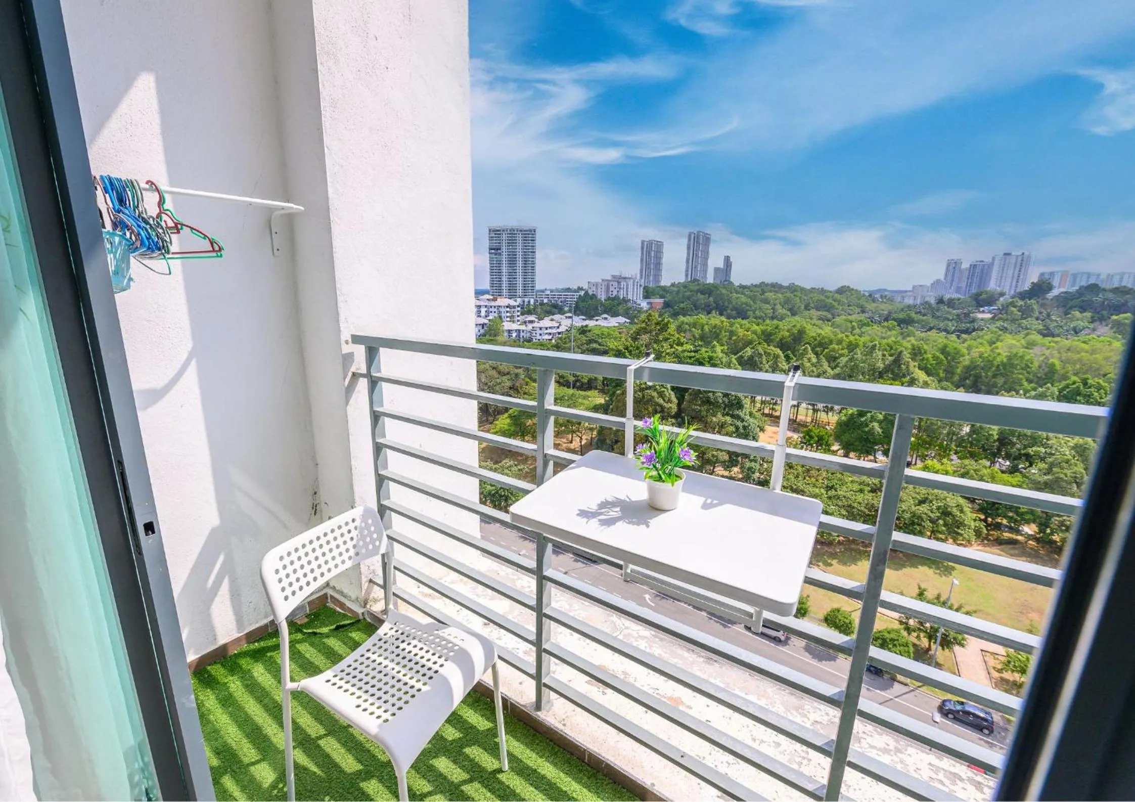 Day in Cozy Park View Stay Above DPulze Mall #DP1